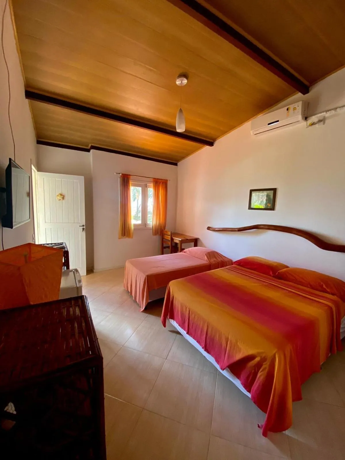 TV and multimedia, Bed in Pousada Chic N Choc