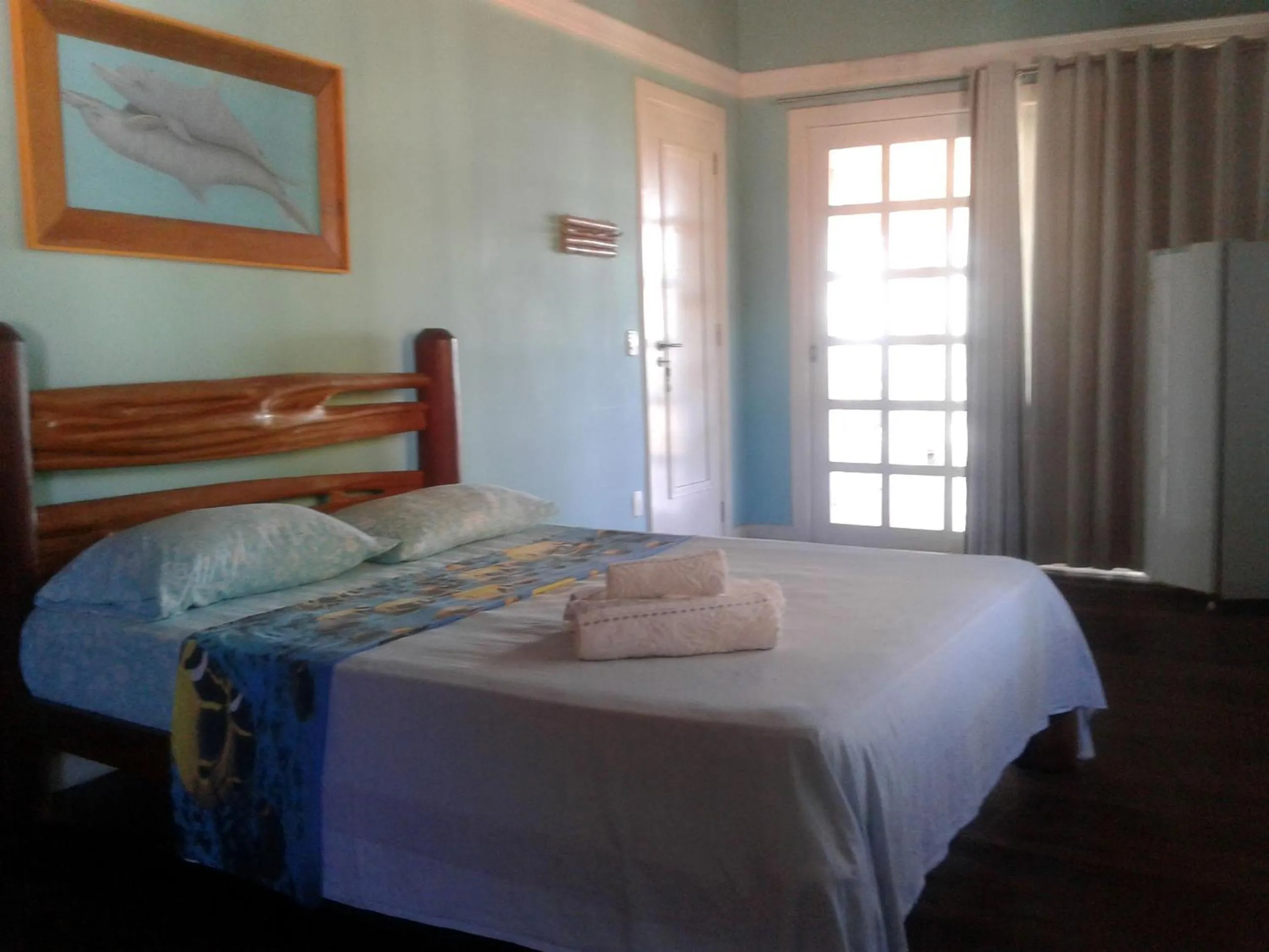 View (from property/room), Bed in Pousada Chic N Choc