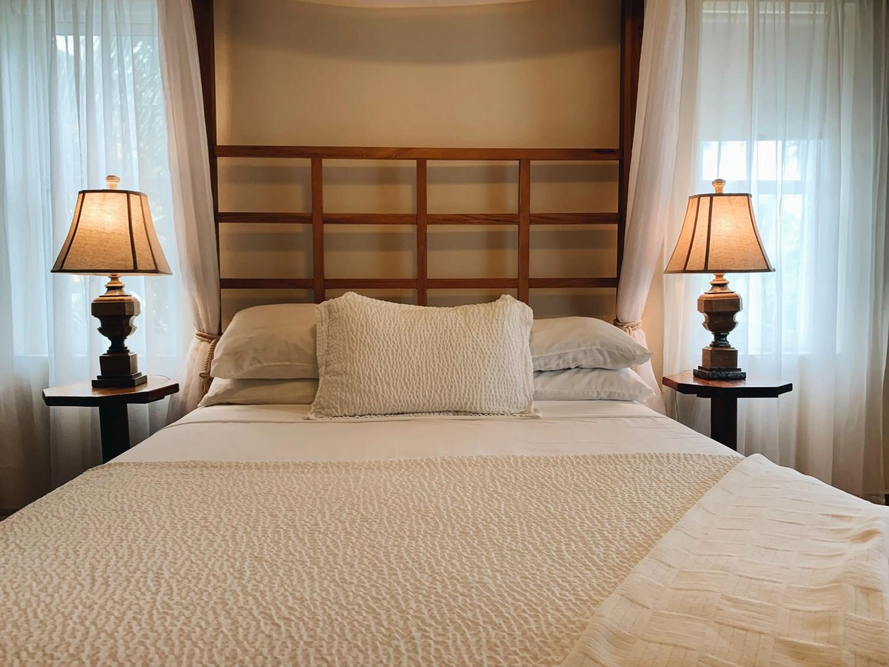 Bedroom, Bed in Caye Casa