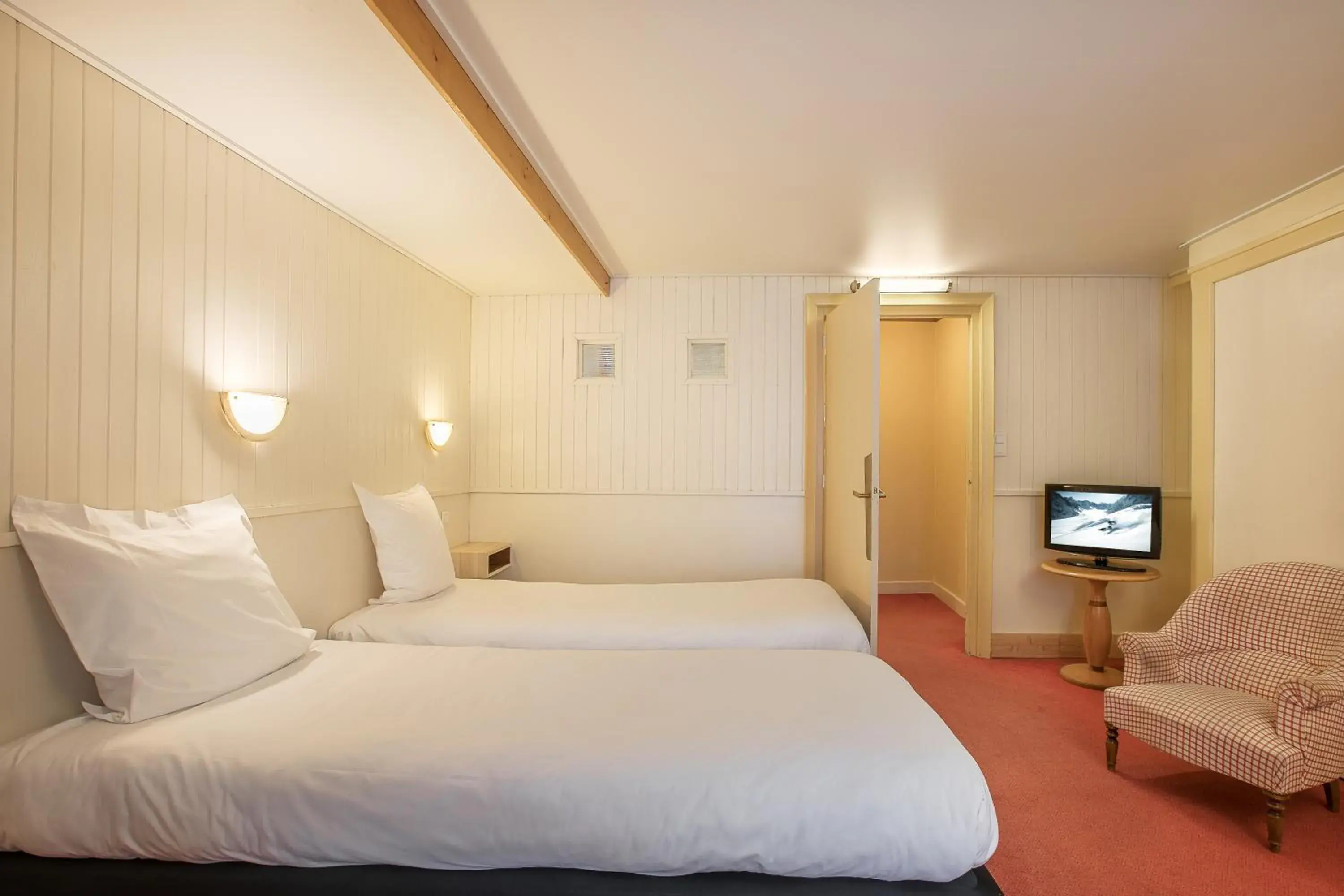 Bedroom in La Croix Blanche Bedroom in La Croix Blanche