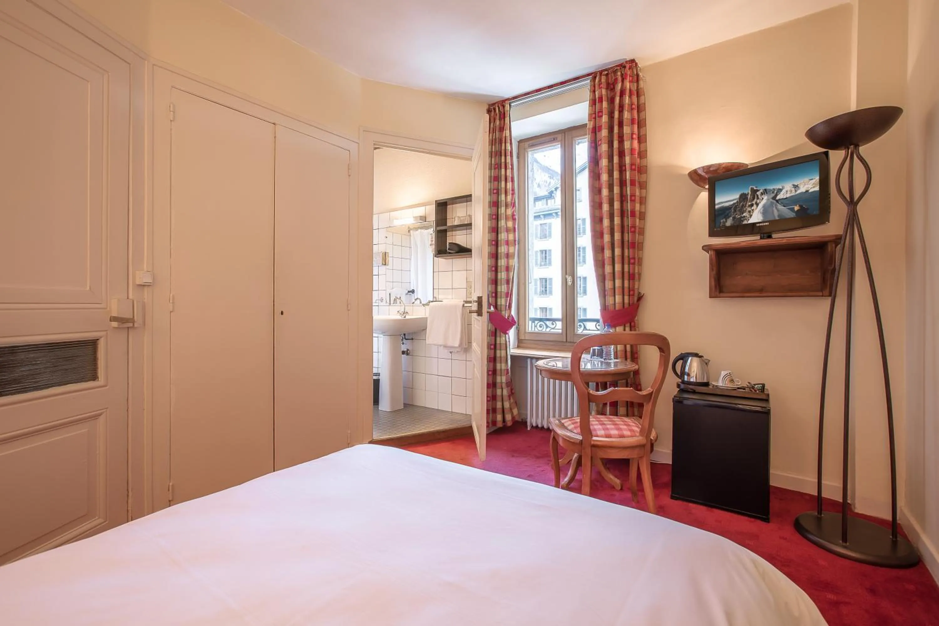 Bedroom in La Croix Blanche