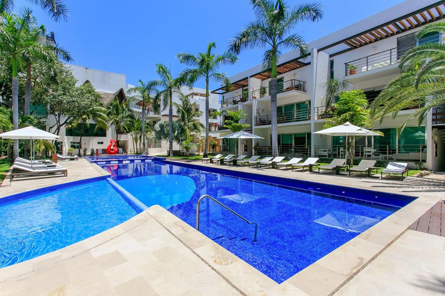 Swimming pool in 3-Level Condo with a Private Balcony & Rooftop Lounge