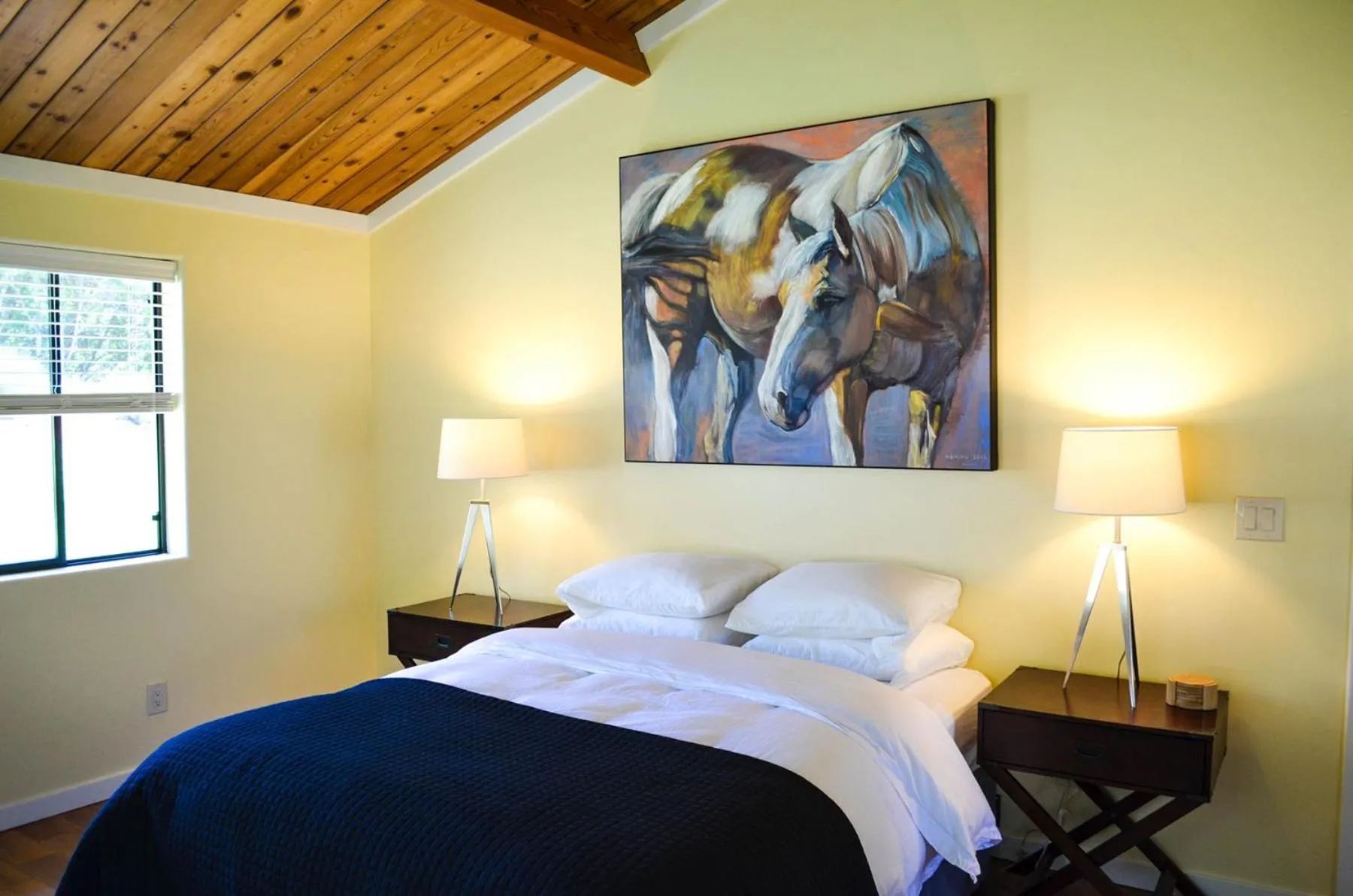 Bed in Indian Creek Inn