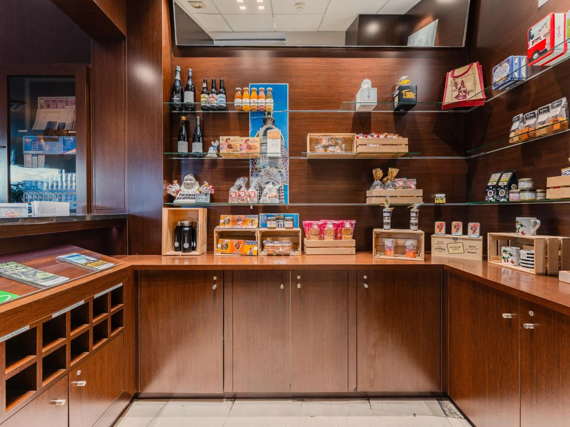 On-site shops in Residhome Nantes Berges De La Loire