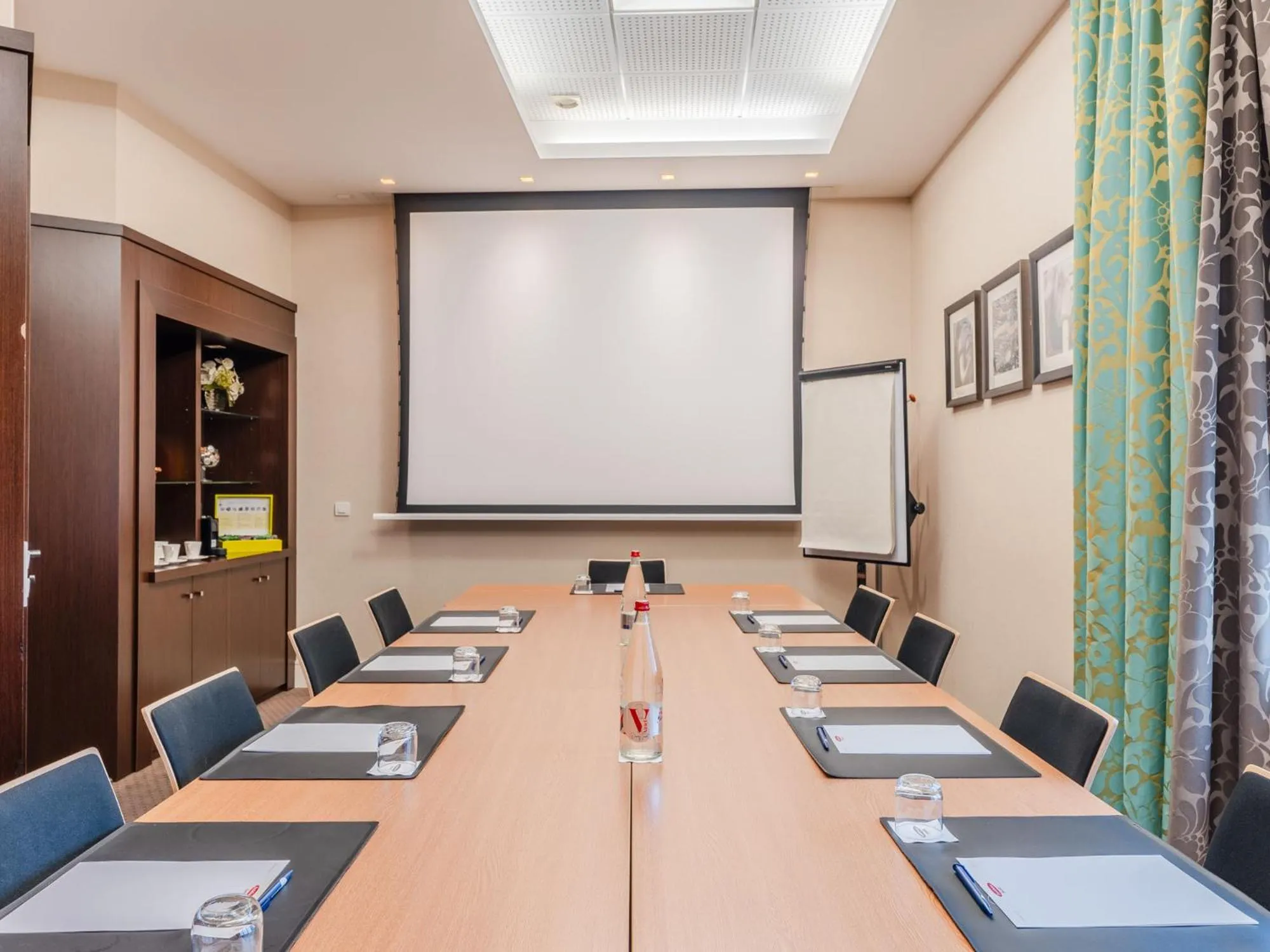 Meeting/conference room in Residhome Nantes Berges De La Loire