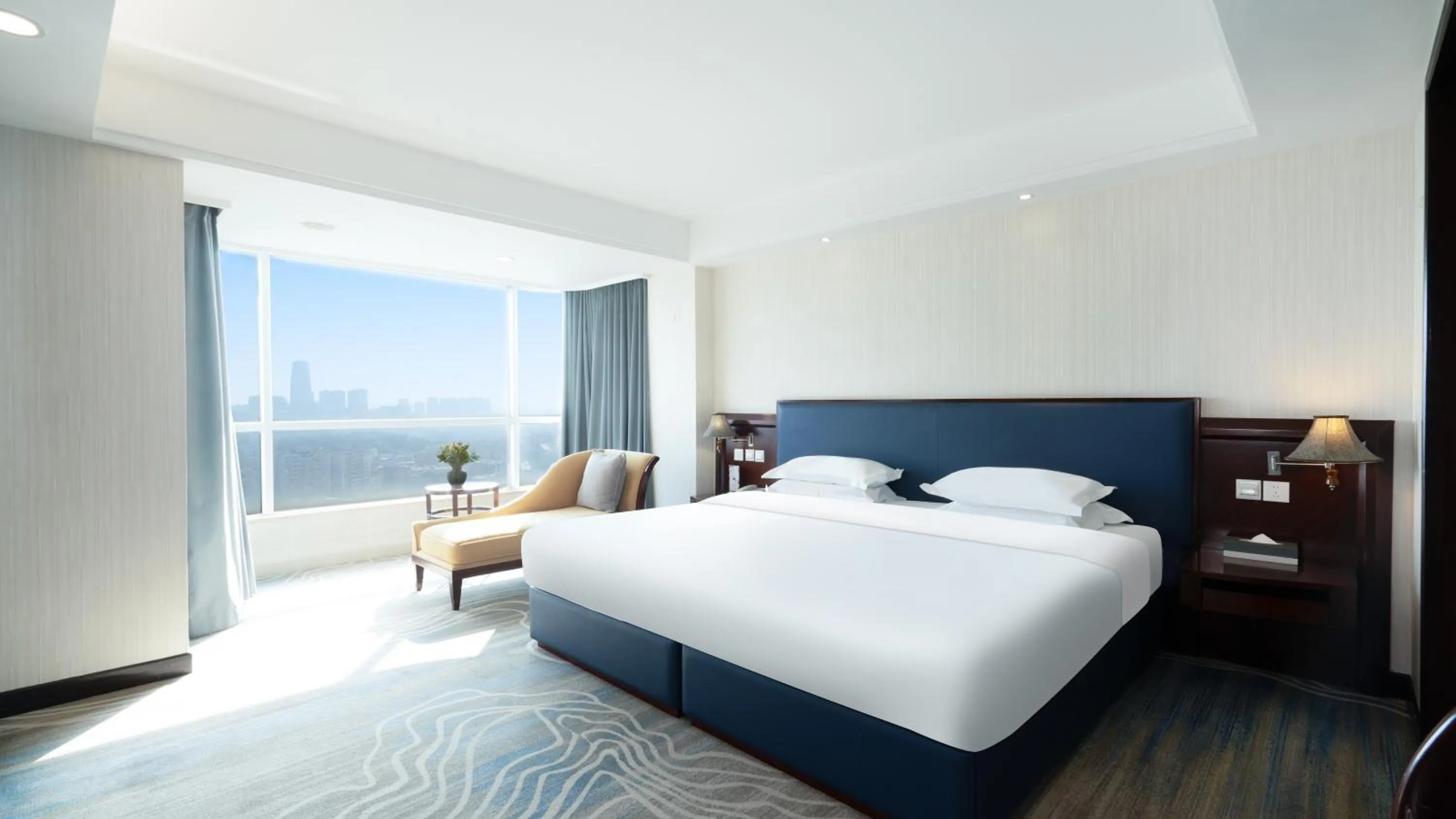 Bed in Shunde Grand View Hotel