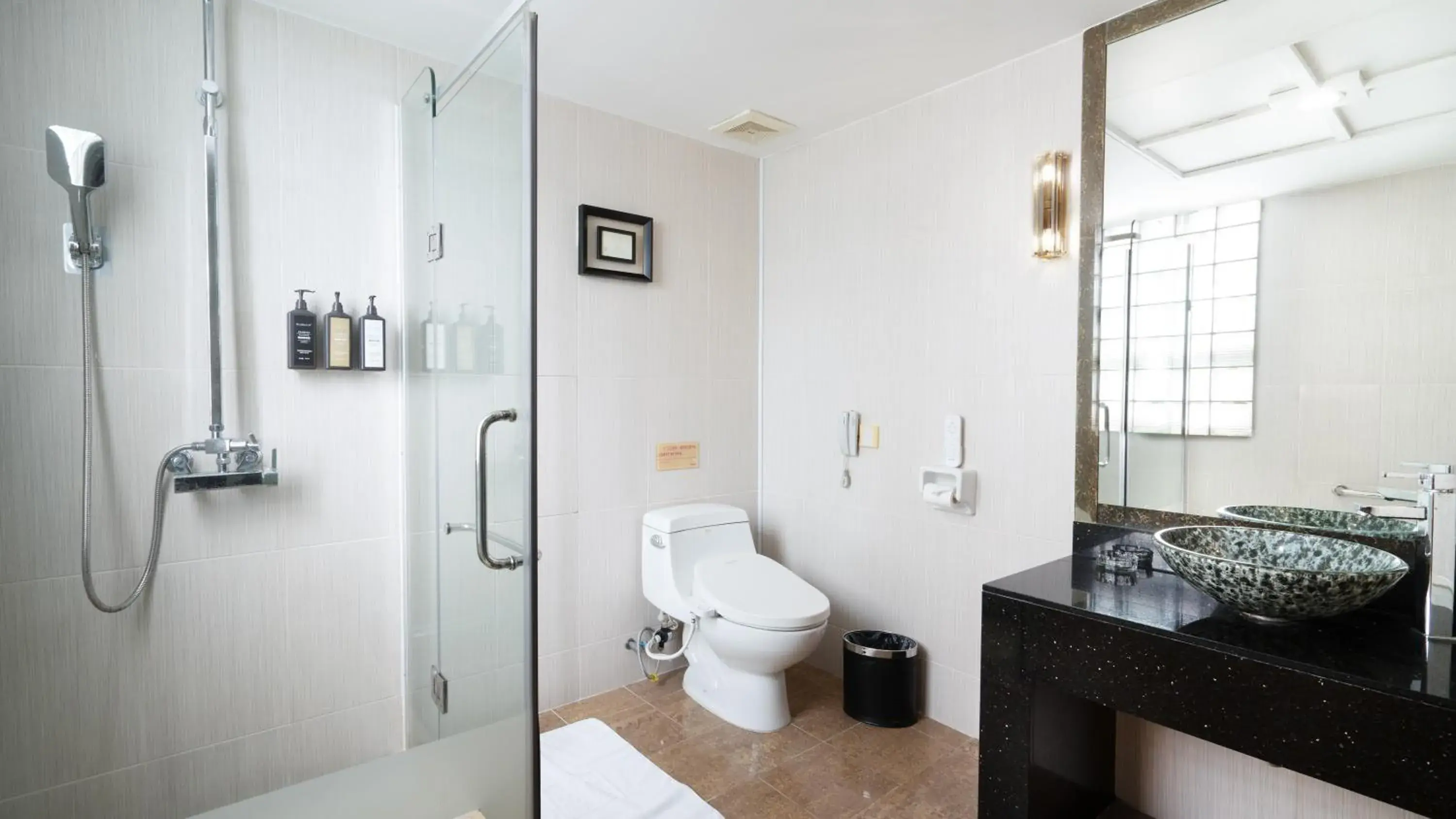 King Suite with View in Shunde Grand View Hotel King Suite with View in Shunde Grand View Hotel