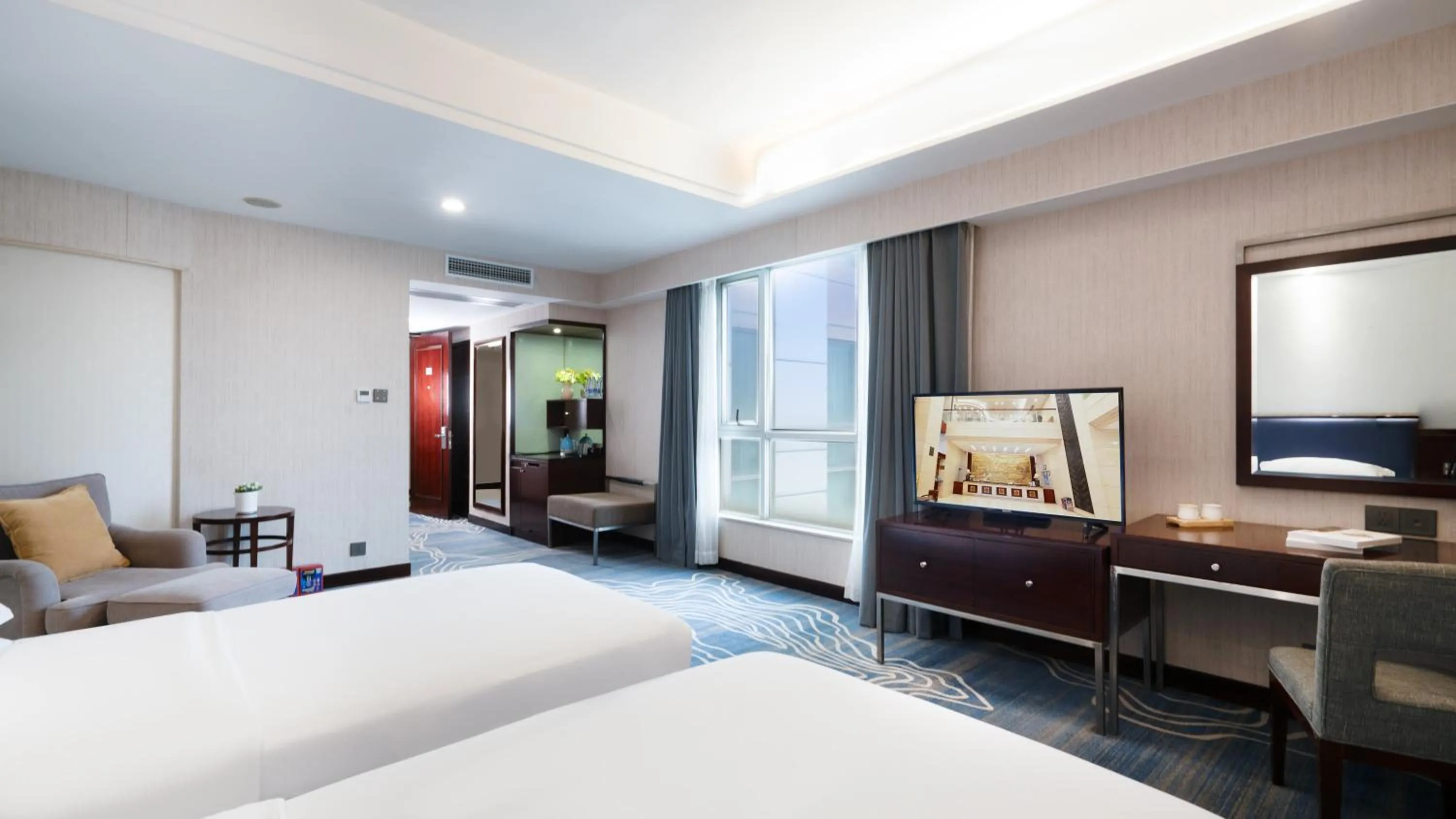 Bed in Shunde Grand View Hotel