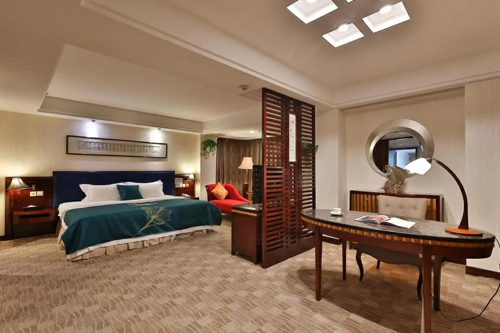 Bed in Shunde Grand View Hotel