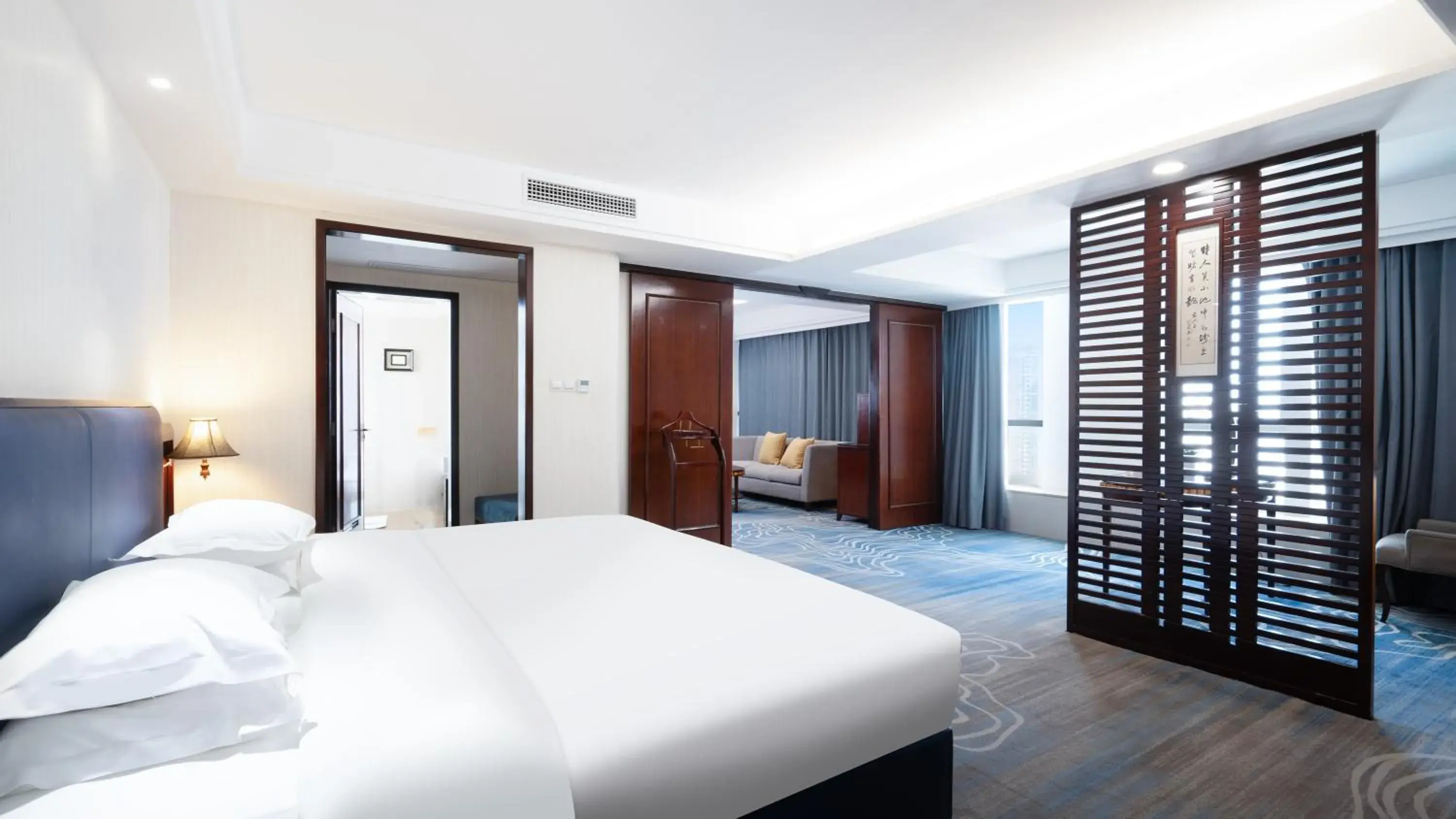 King Suite with View in Shunde Grand View Hotel King Suite with View in Shunde Grand View Hotel
