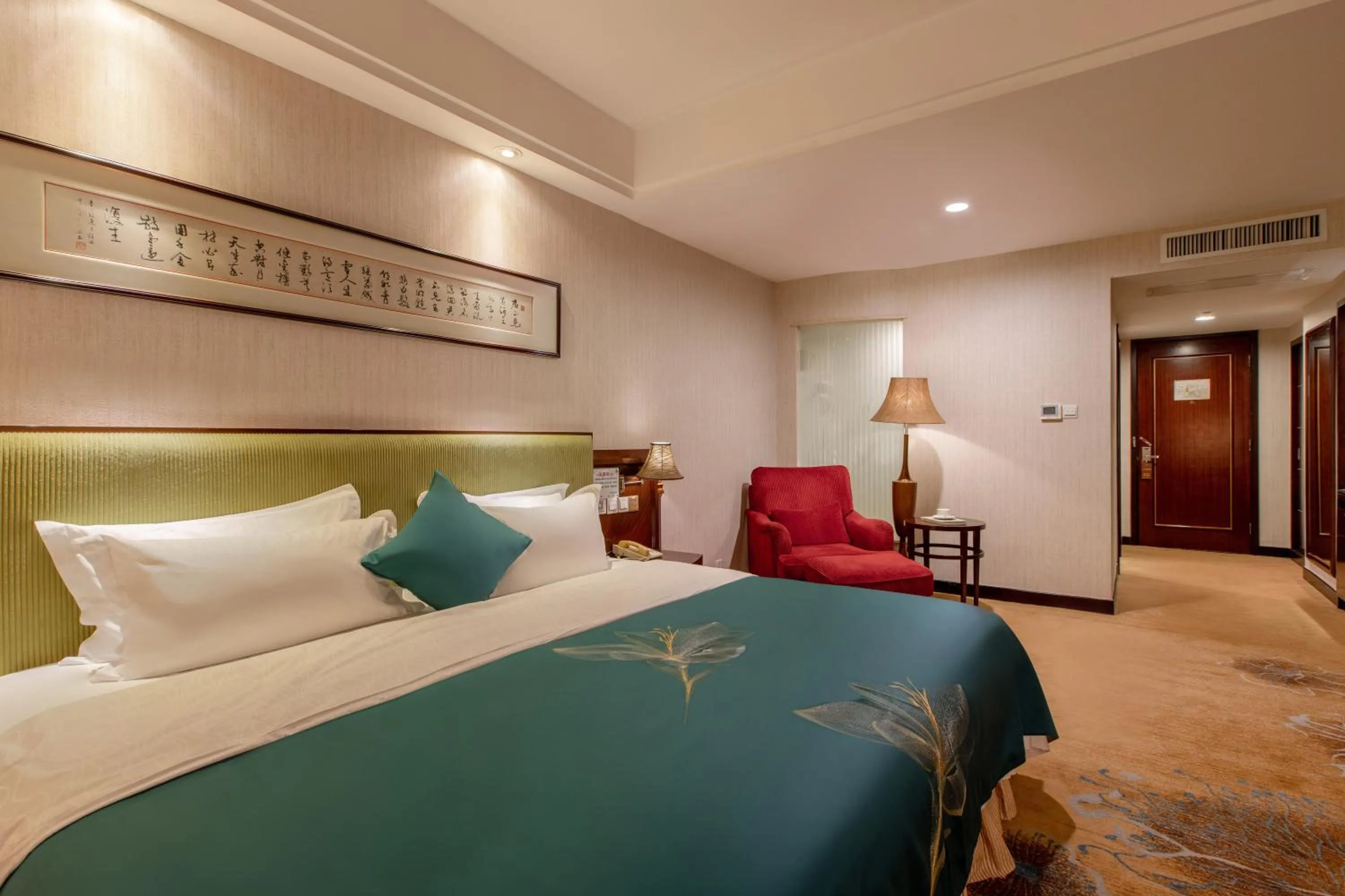 Bed in Shunde Grand View Hotel