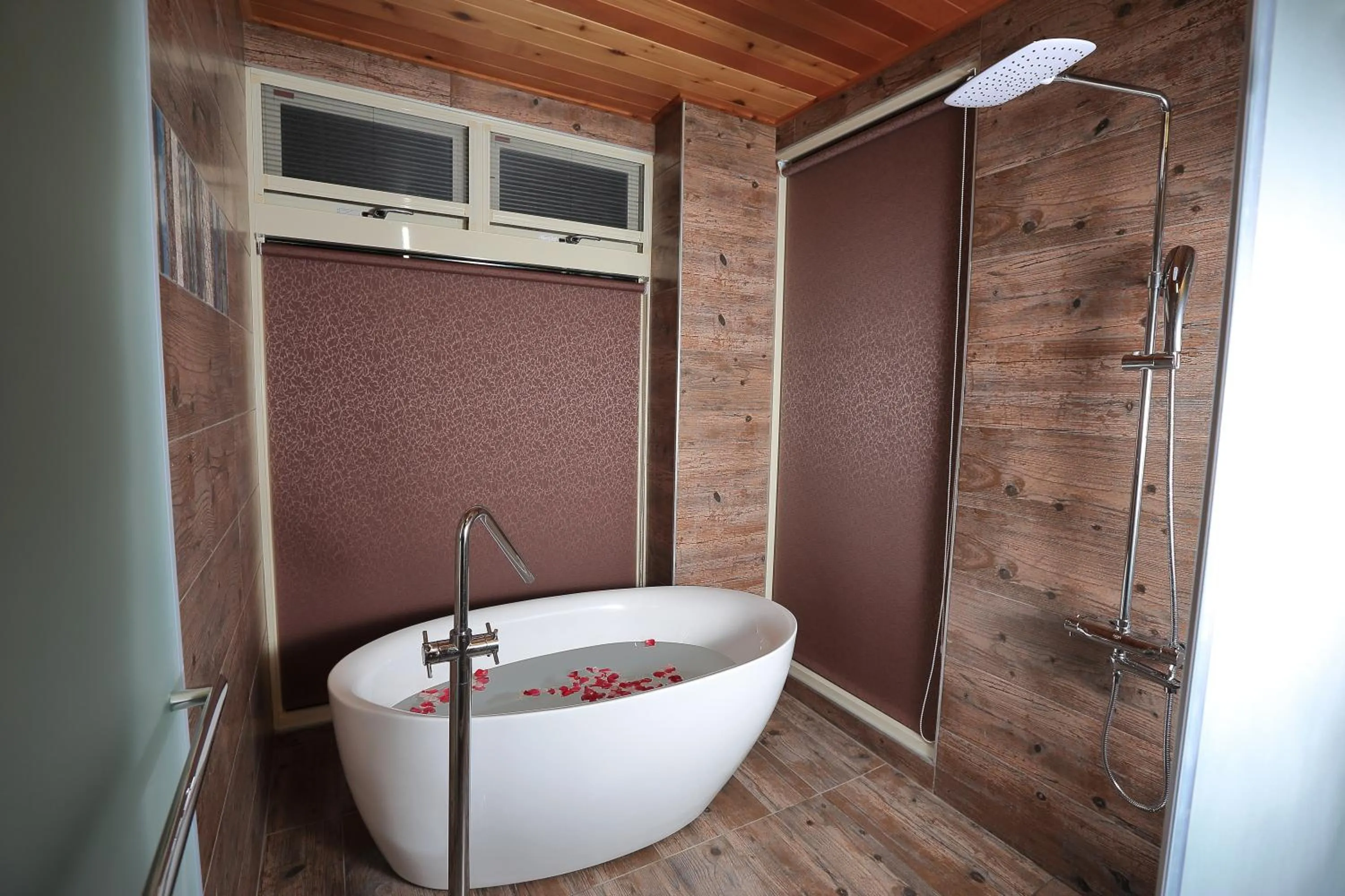 Bathroom in Green Resort