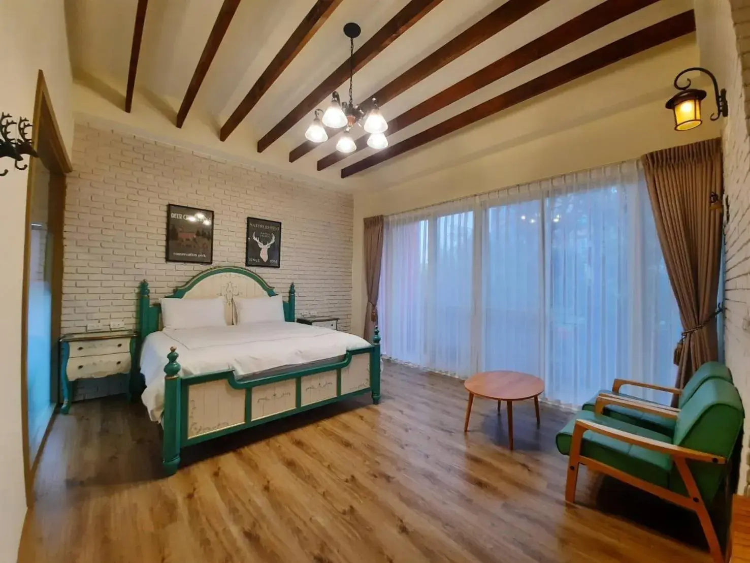 Bed in Green Resort Bed in Green Resort