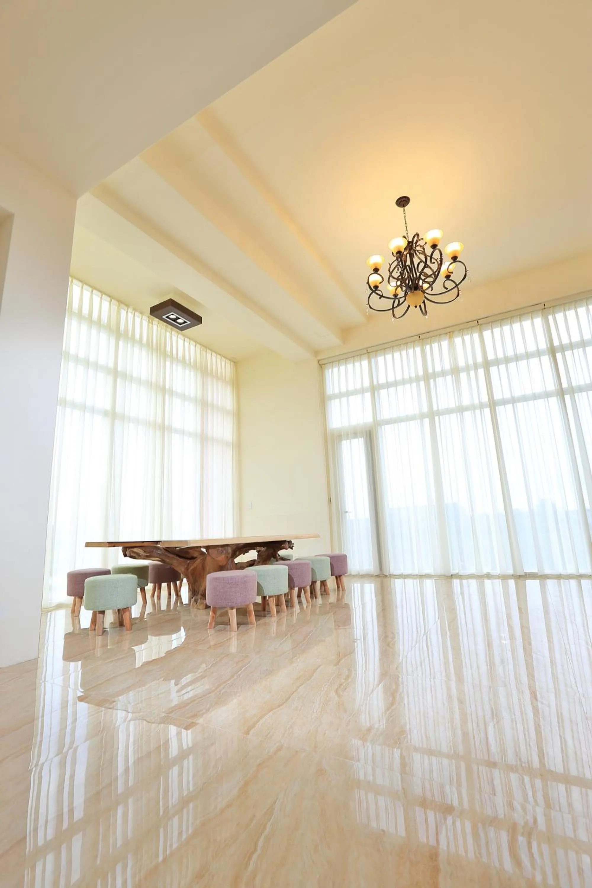 Communal lounge/ TV room in Green Resort