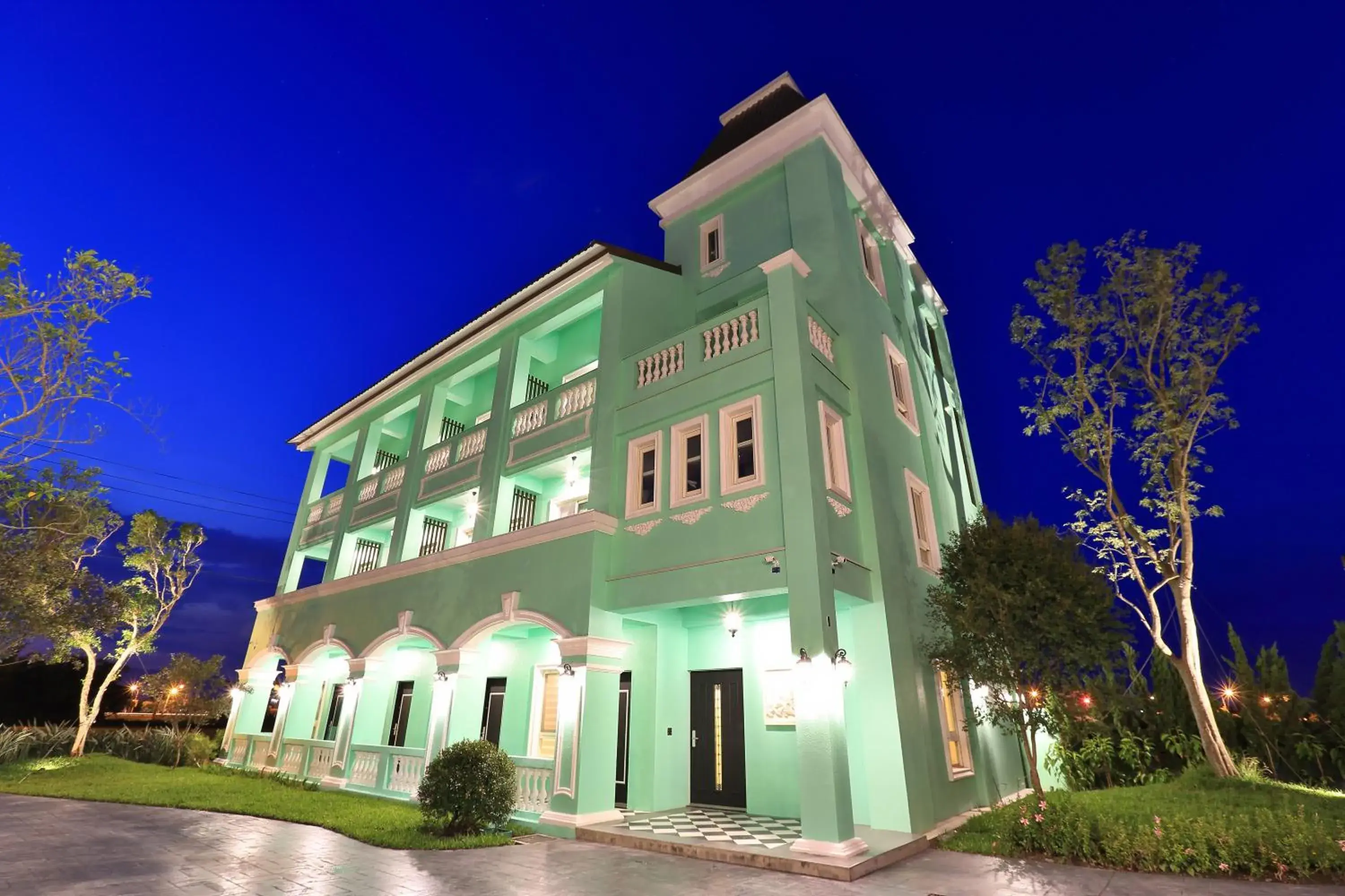 Property building in Green Resort Property building in Green Resort