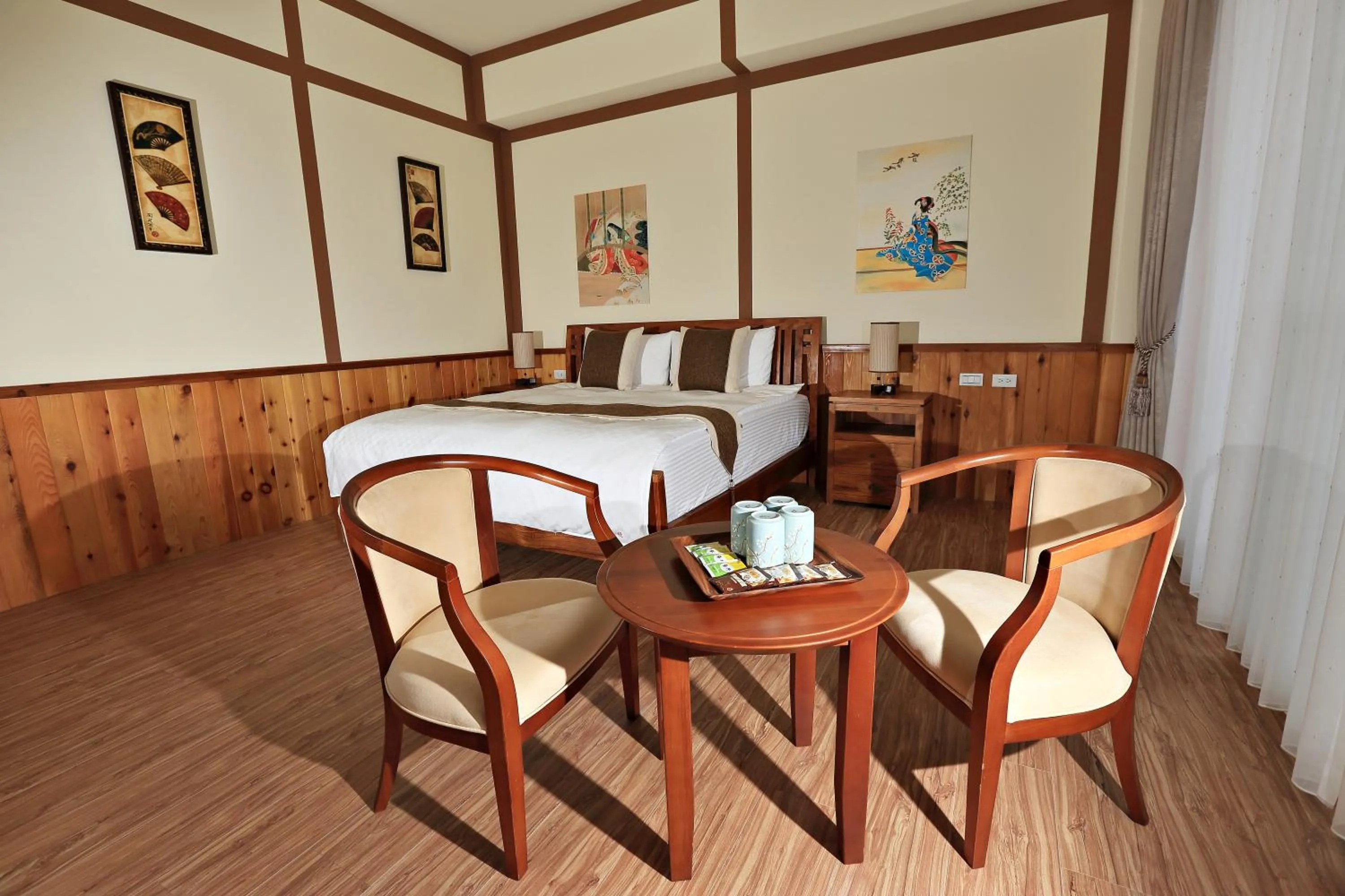 bunk bed, Bed in Green Resort