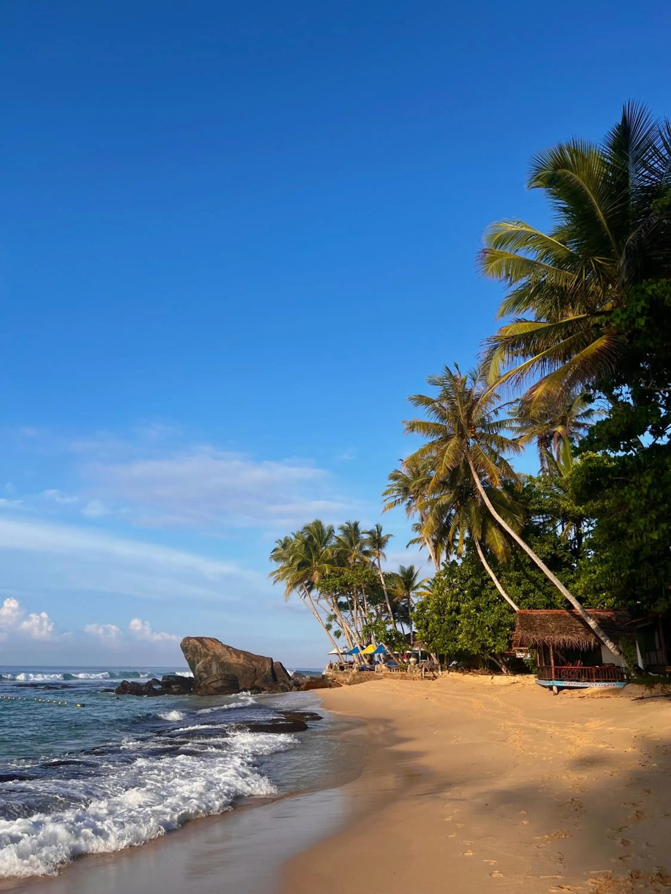 Day in Sri Gemunu Beach Resort