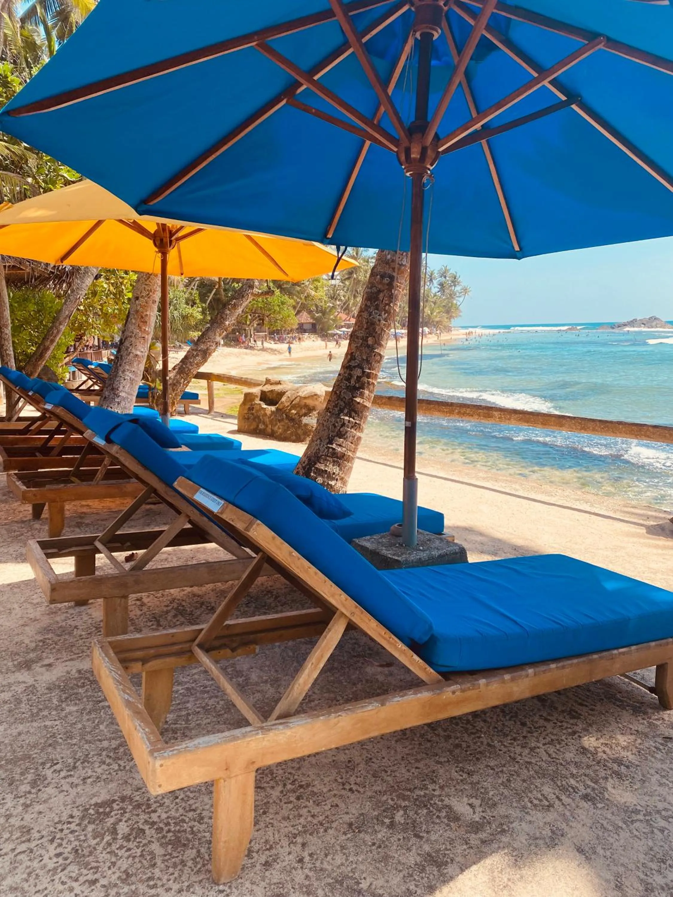 Beach in Sri Gemunu Beach Resort