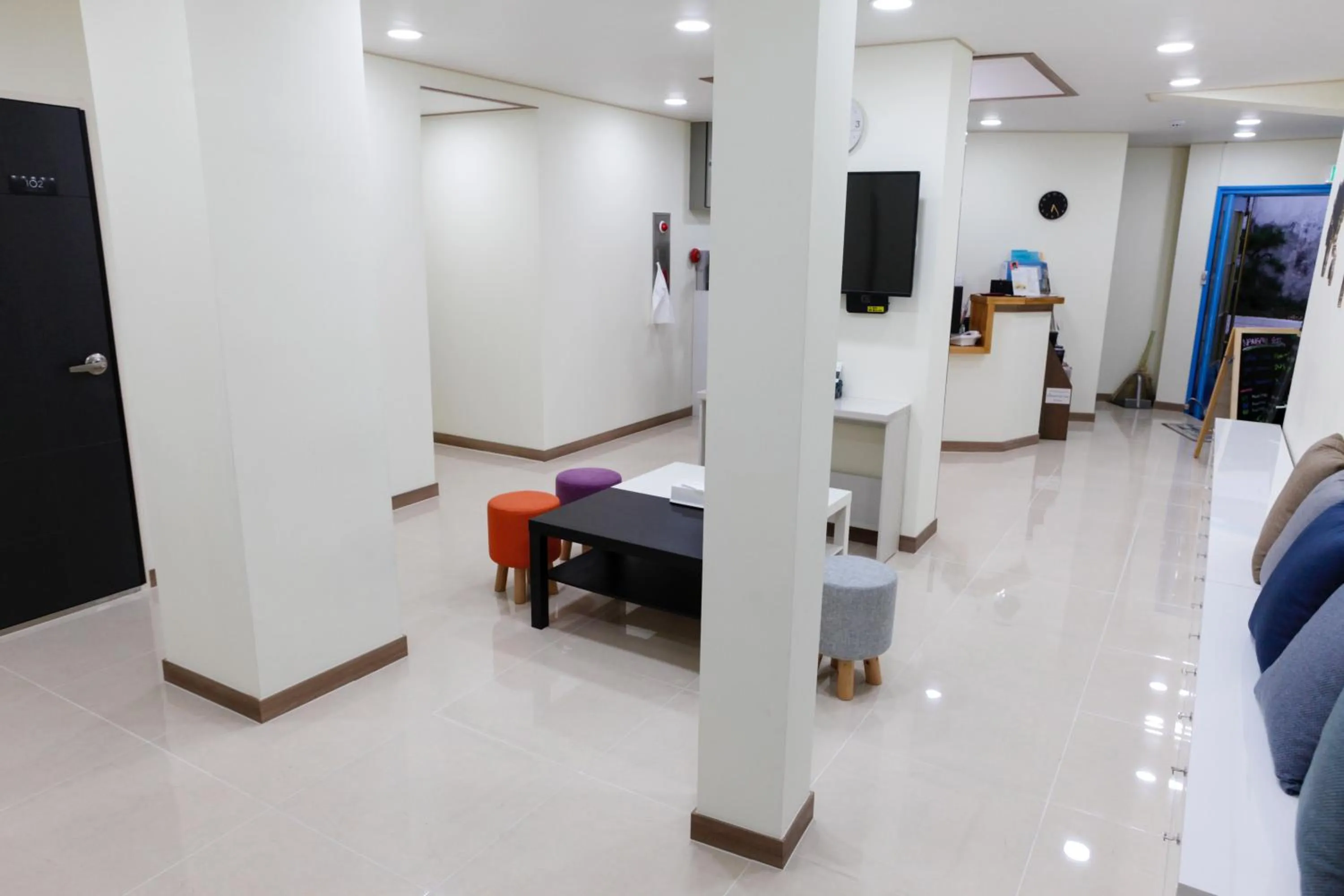 Living room in Namsan Gil House