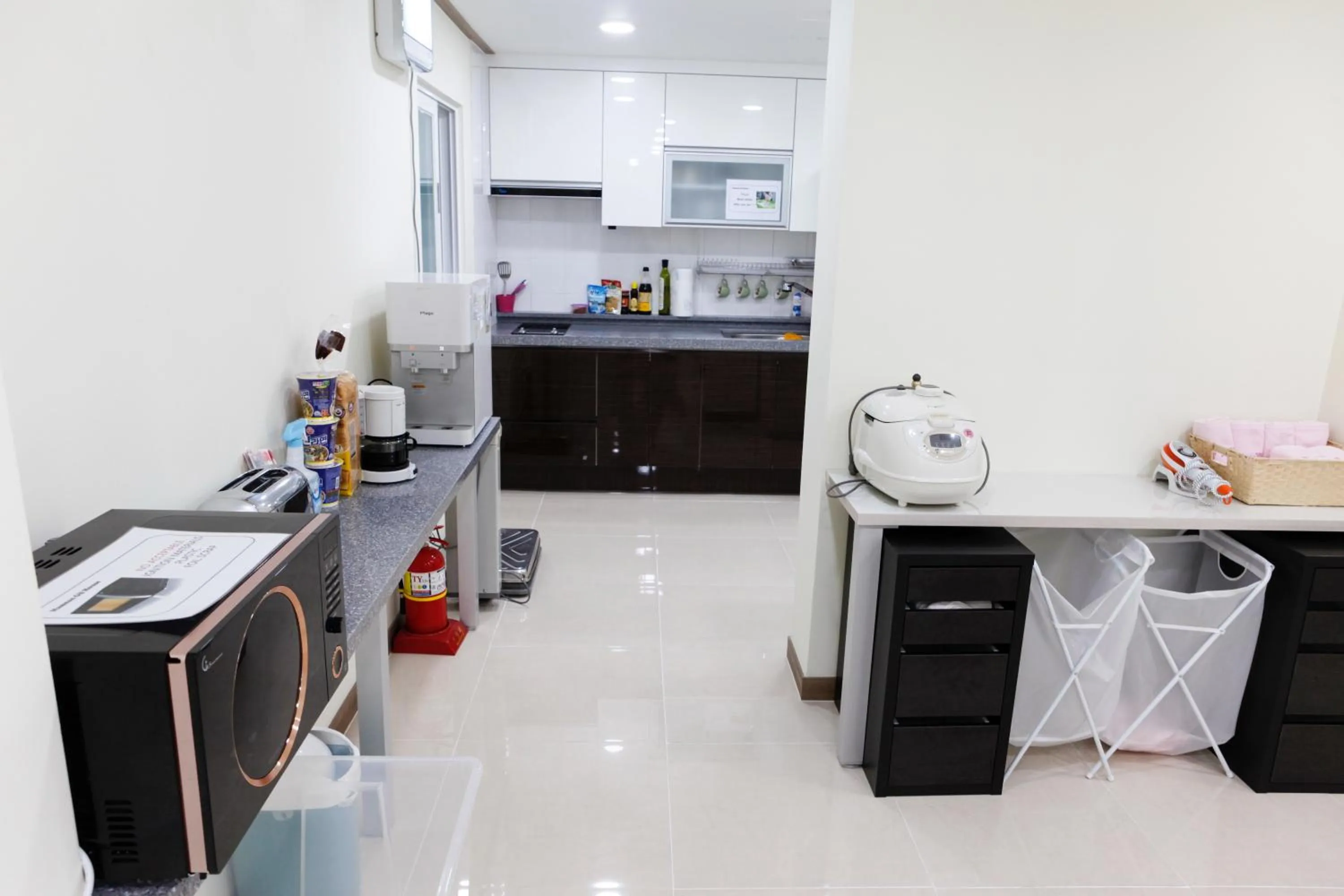 Kitchen or kitchenette in Namsan Gil House