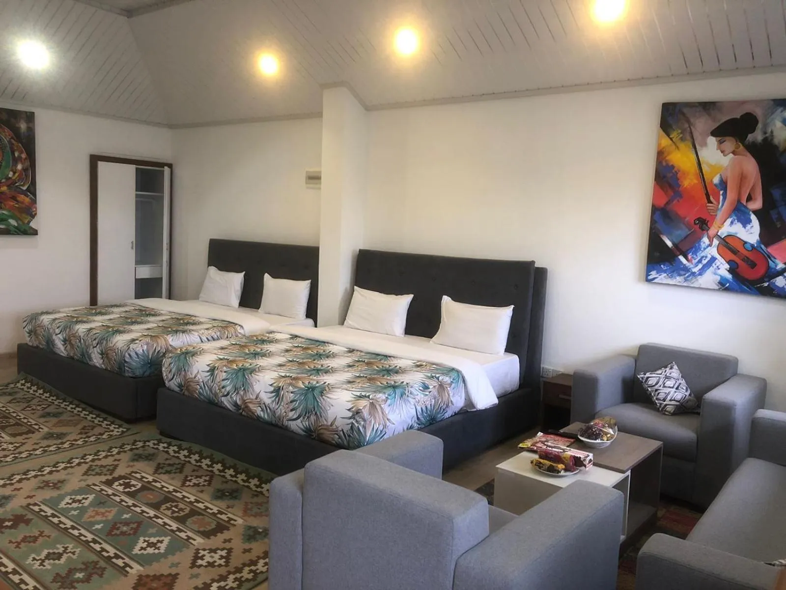 Photo of the whole room, Bed in Panorama Green View Hotel Nuwara Eliya