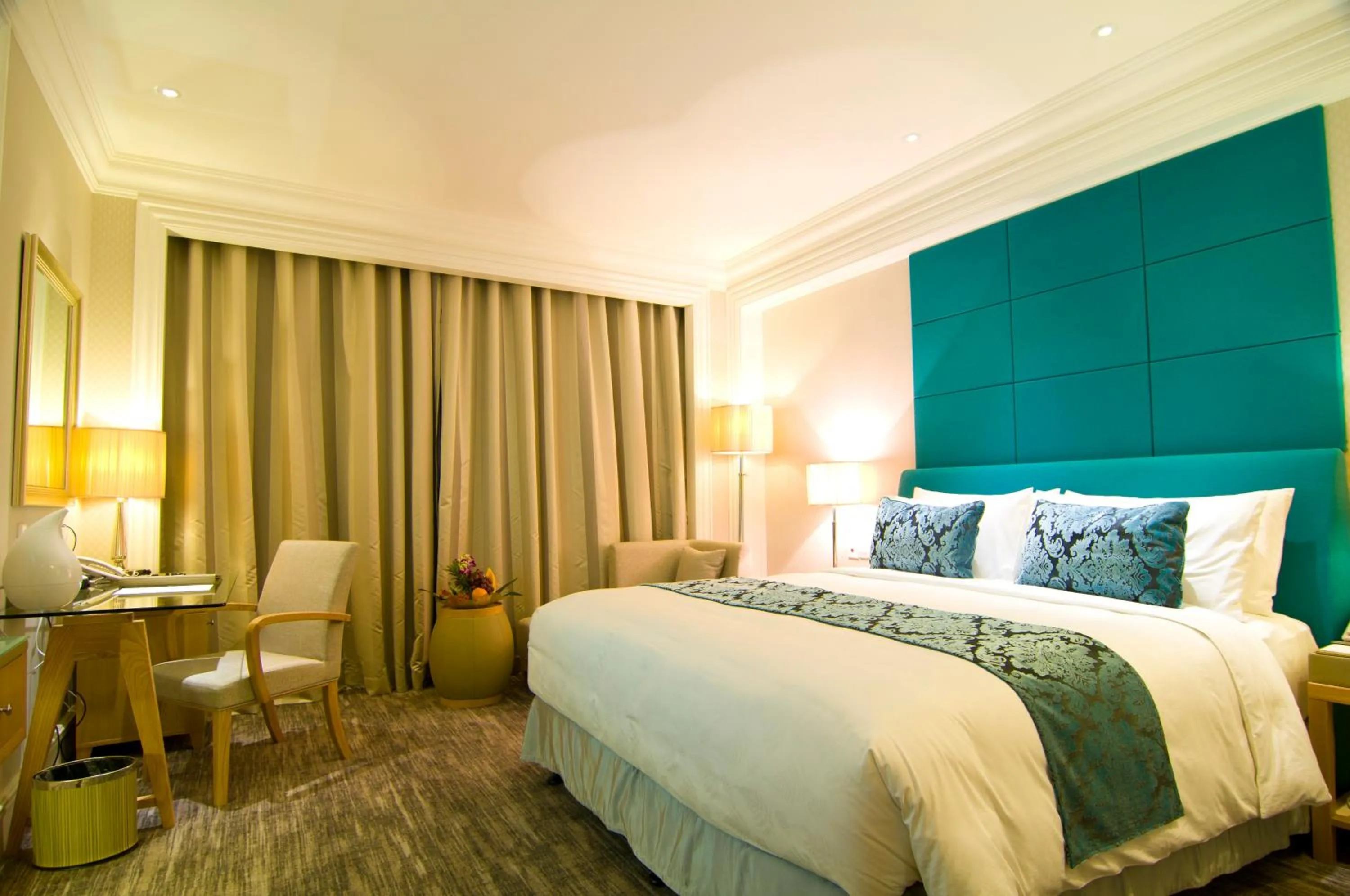 Bed in Royal Grace Hotel Optics Valley Wuhan