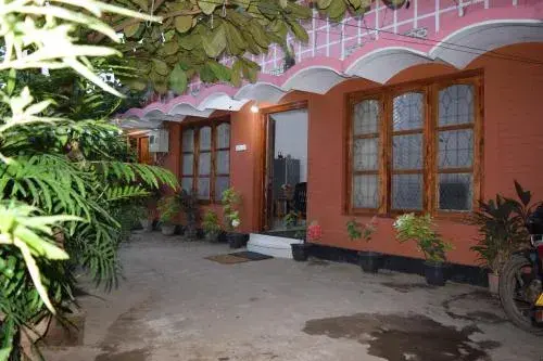 Nest Inn Nest Inn