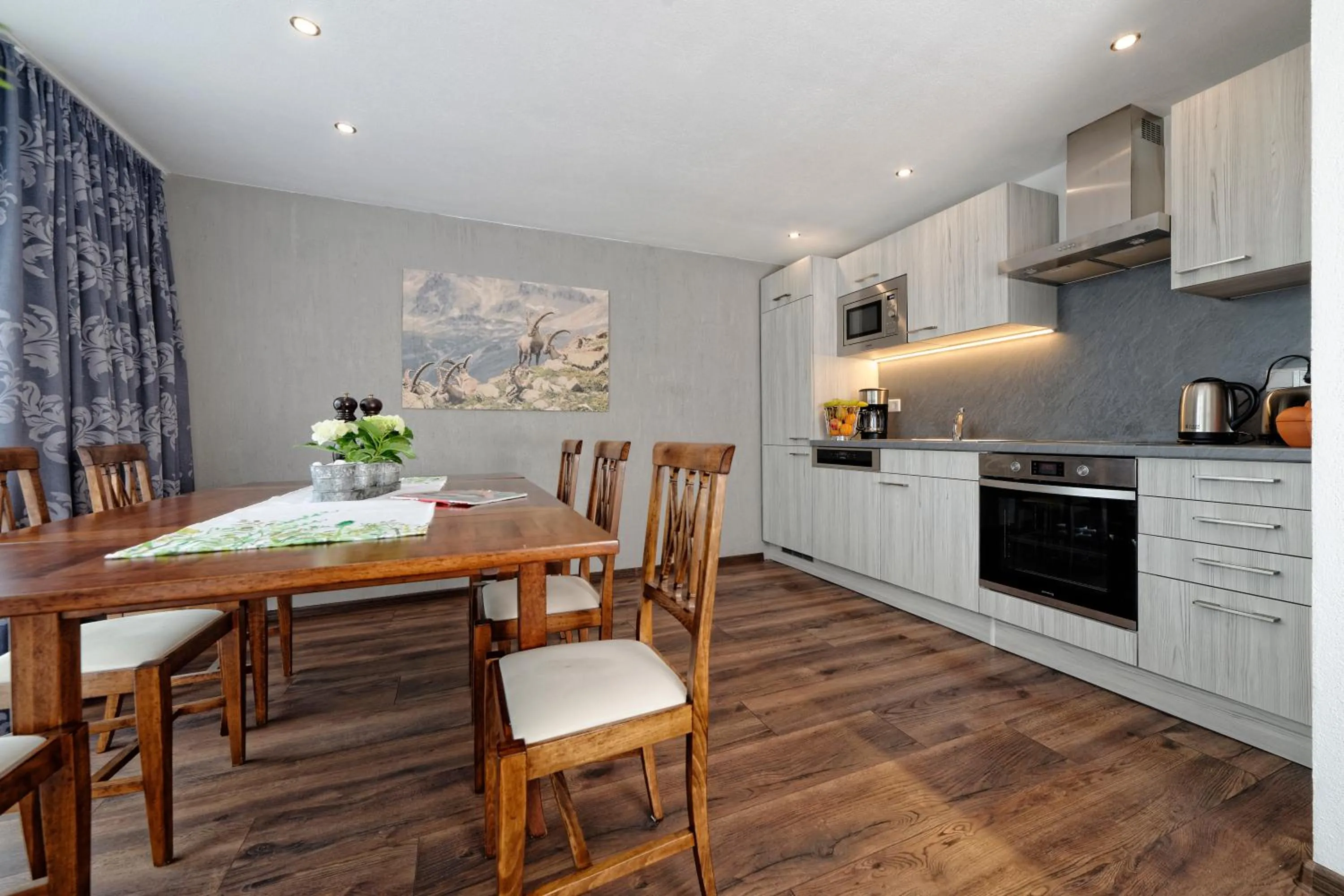 Kitchen or kitchenette in Hotel Bayerisch Meran