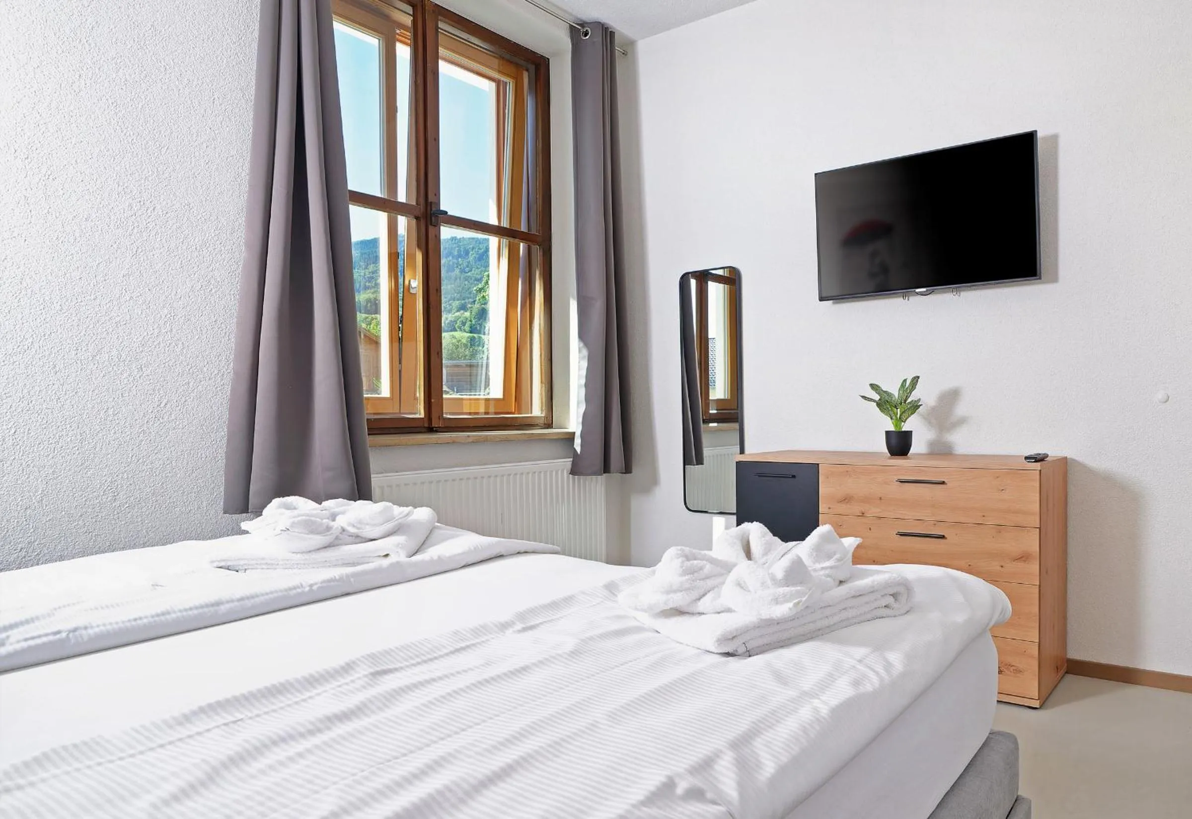 Bed in Hotel Bayerisch Meran