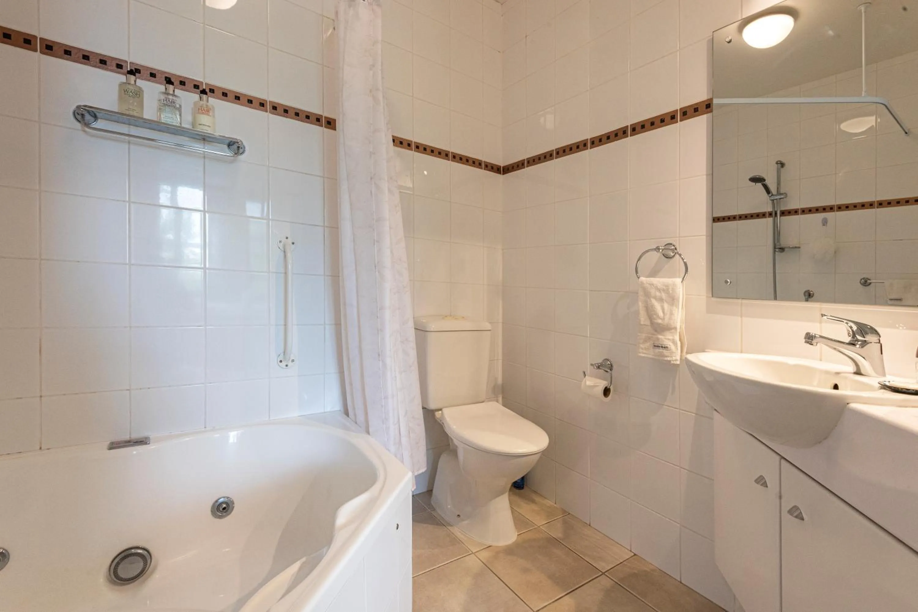 Bathroom in Parkhill Accommodation