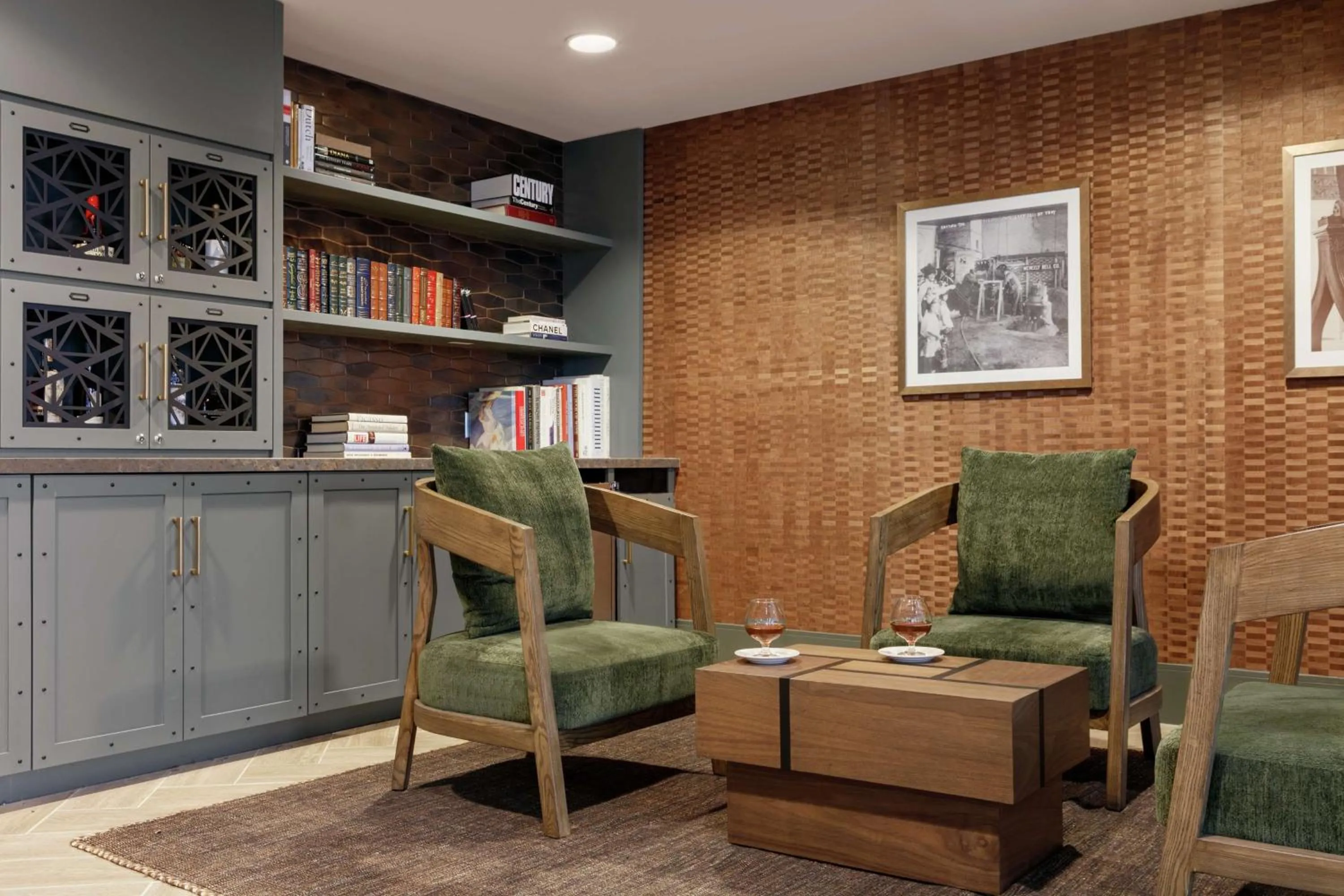 Lounge or bar in Embassy Suites by Hilton Philadelphia Valley Forge