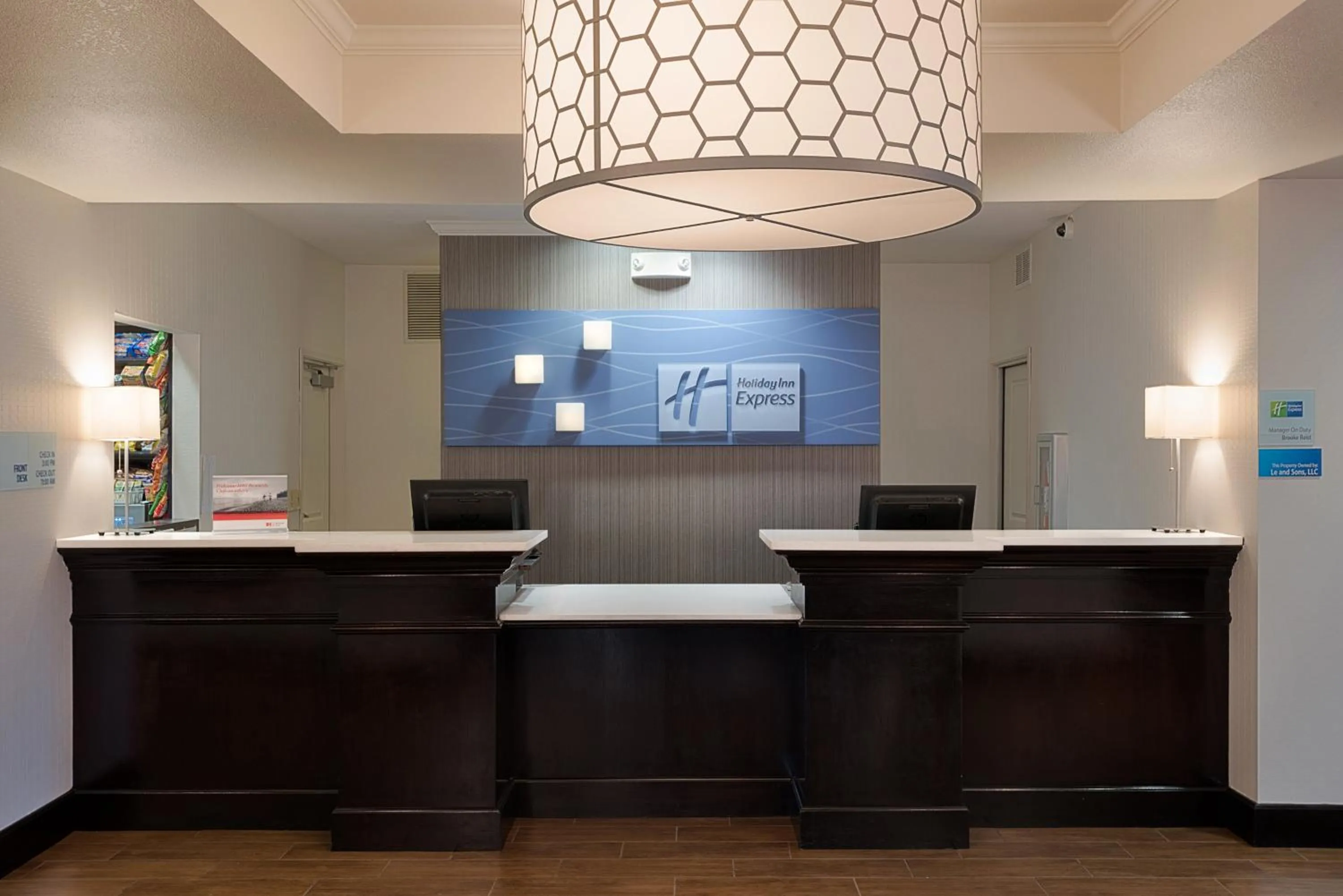 Lobby or reception in Holiday Inn Express & Suites East Wichita I-35 Andover by IHG
