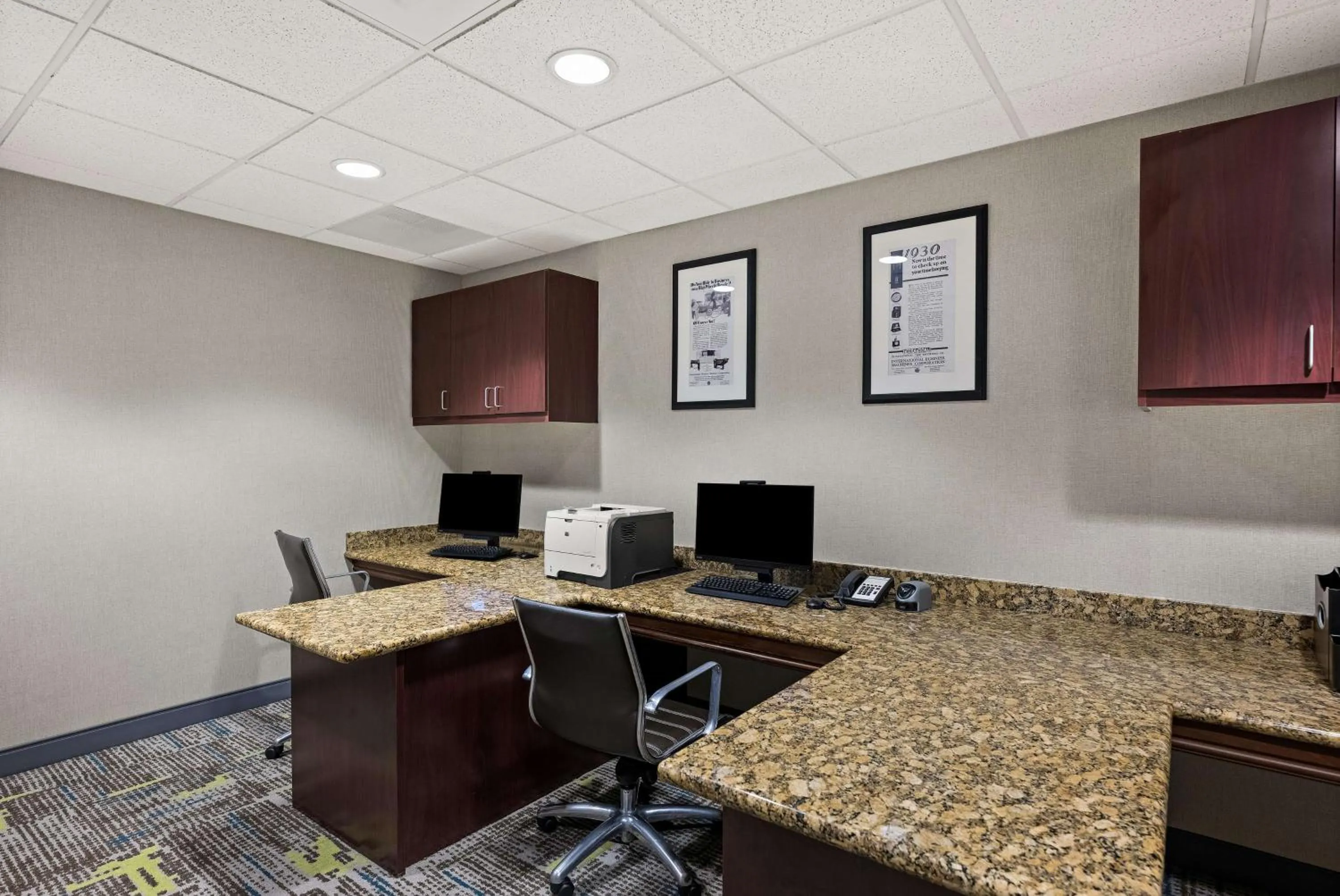 Business facilities in Hampton Inn & Suites Poughkeepsie