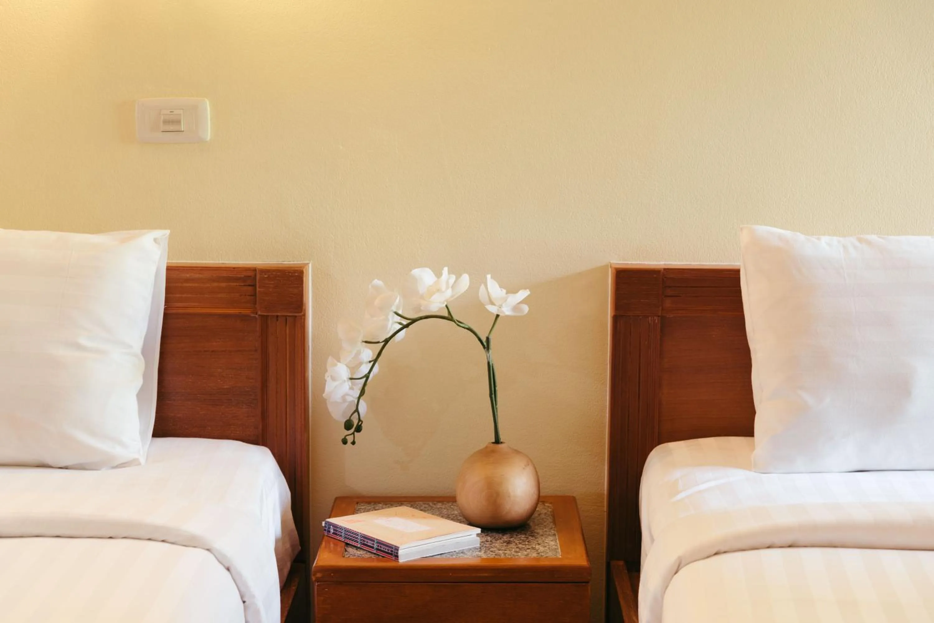 Bedroom, Bed in Link Mansion