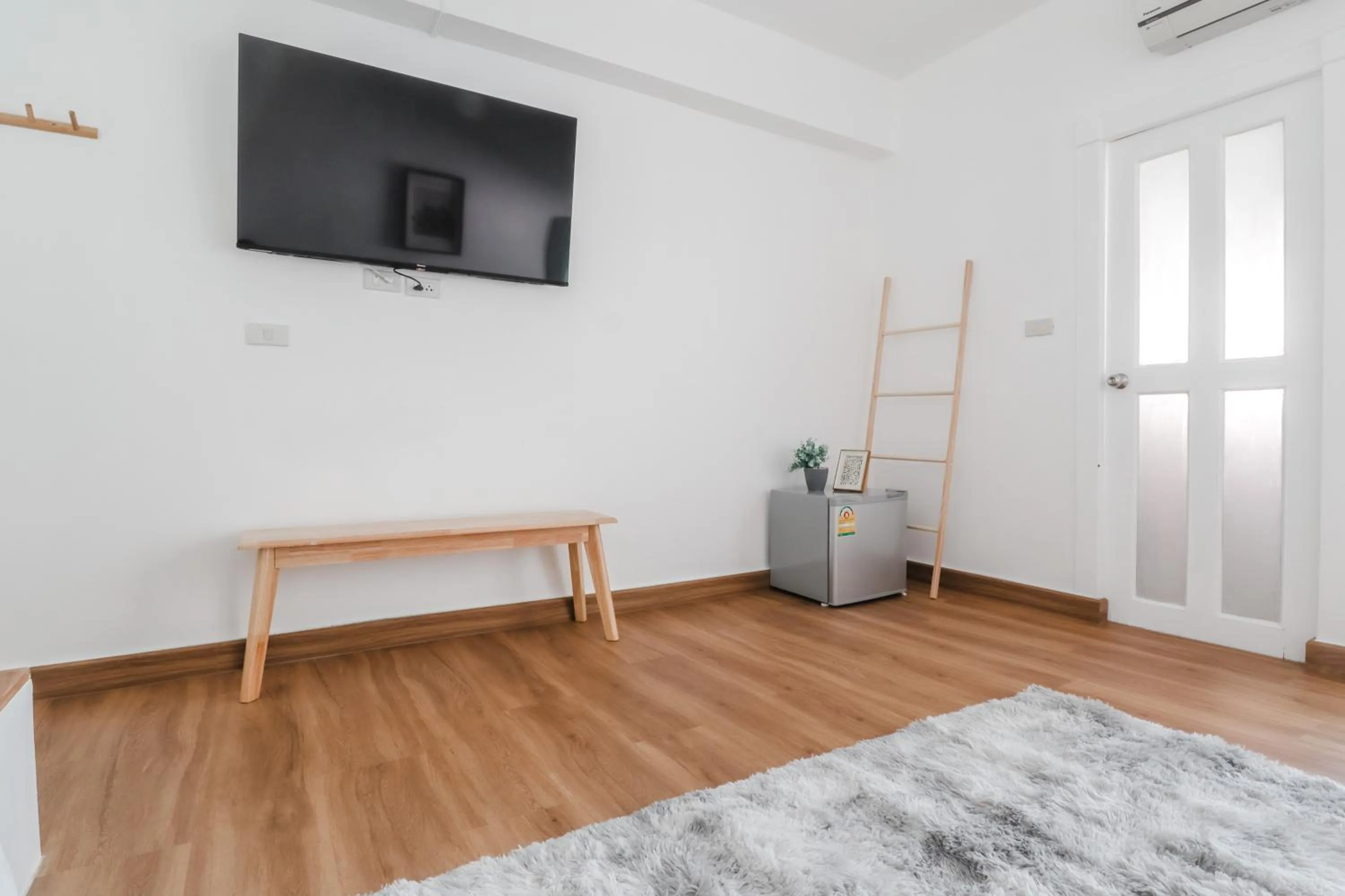 TV and multimedia, Bed in Link Mansion