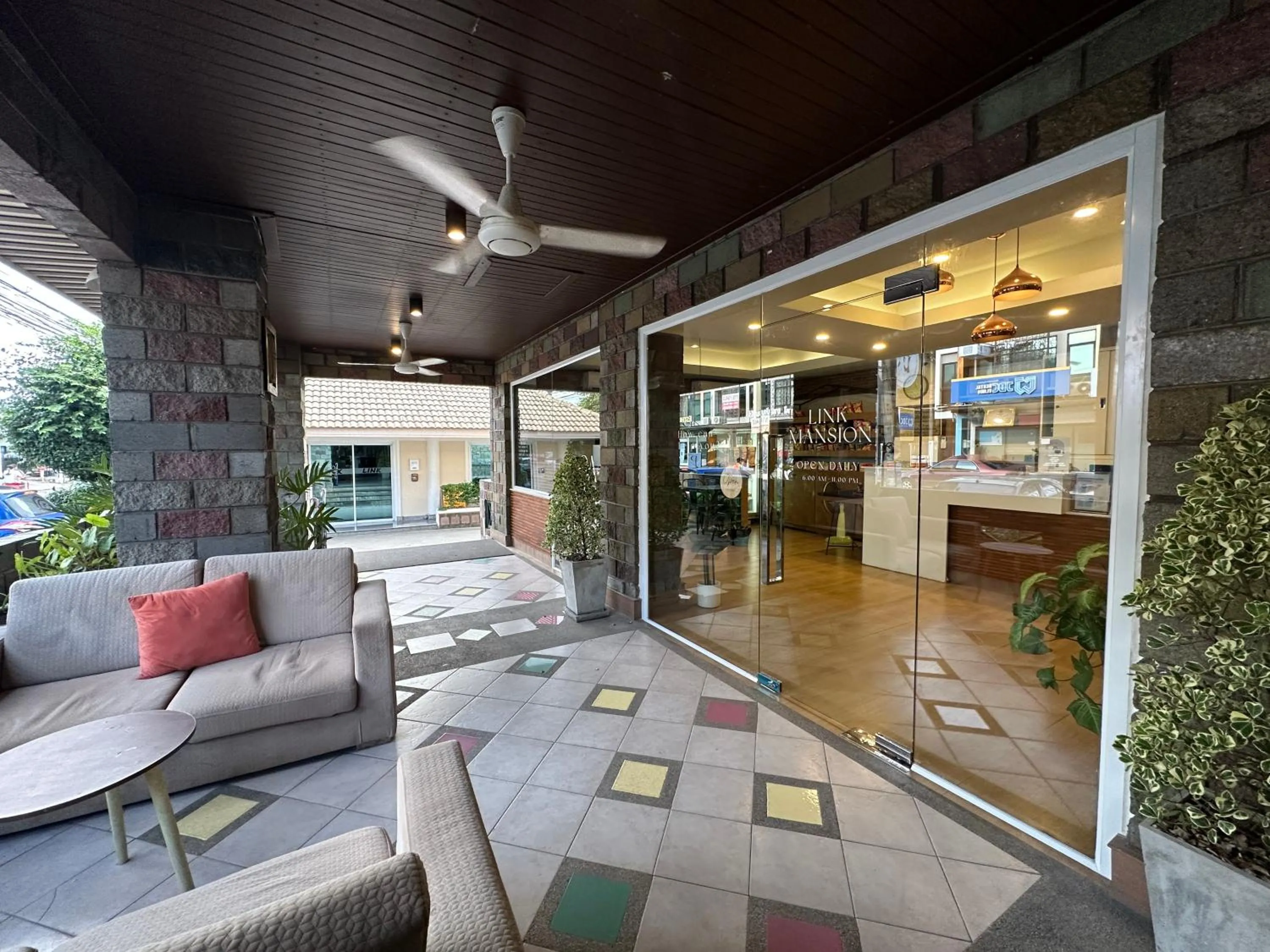 Balcony/Terrace in Link Mansion