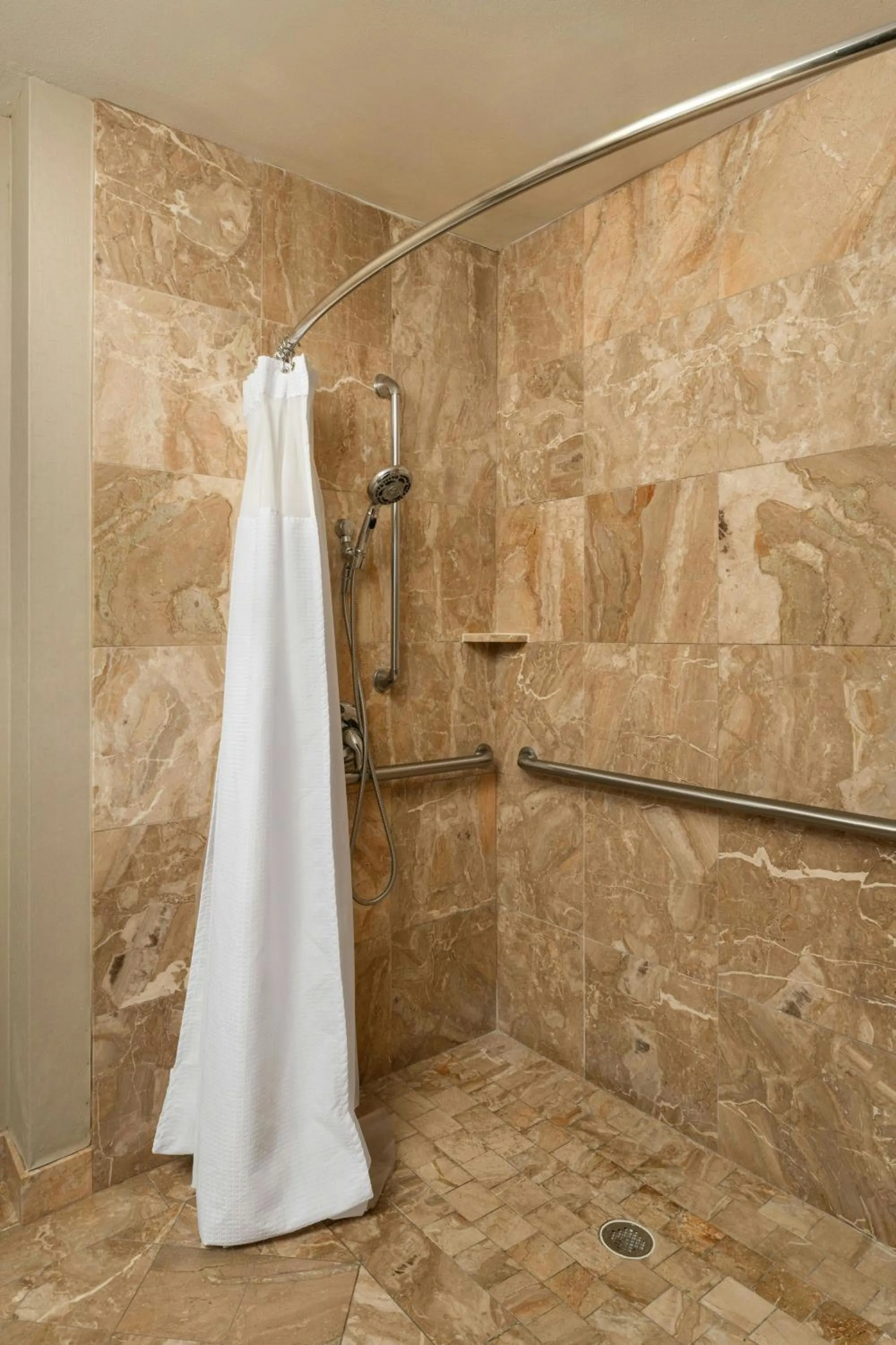 Bathroom in SpringHill Suites by Marriott Tampa Westshore