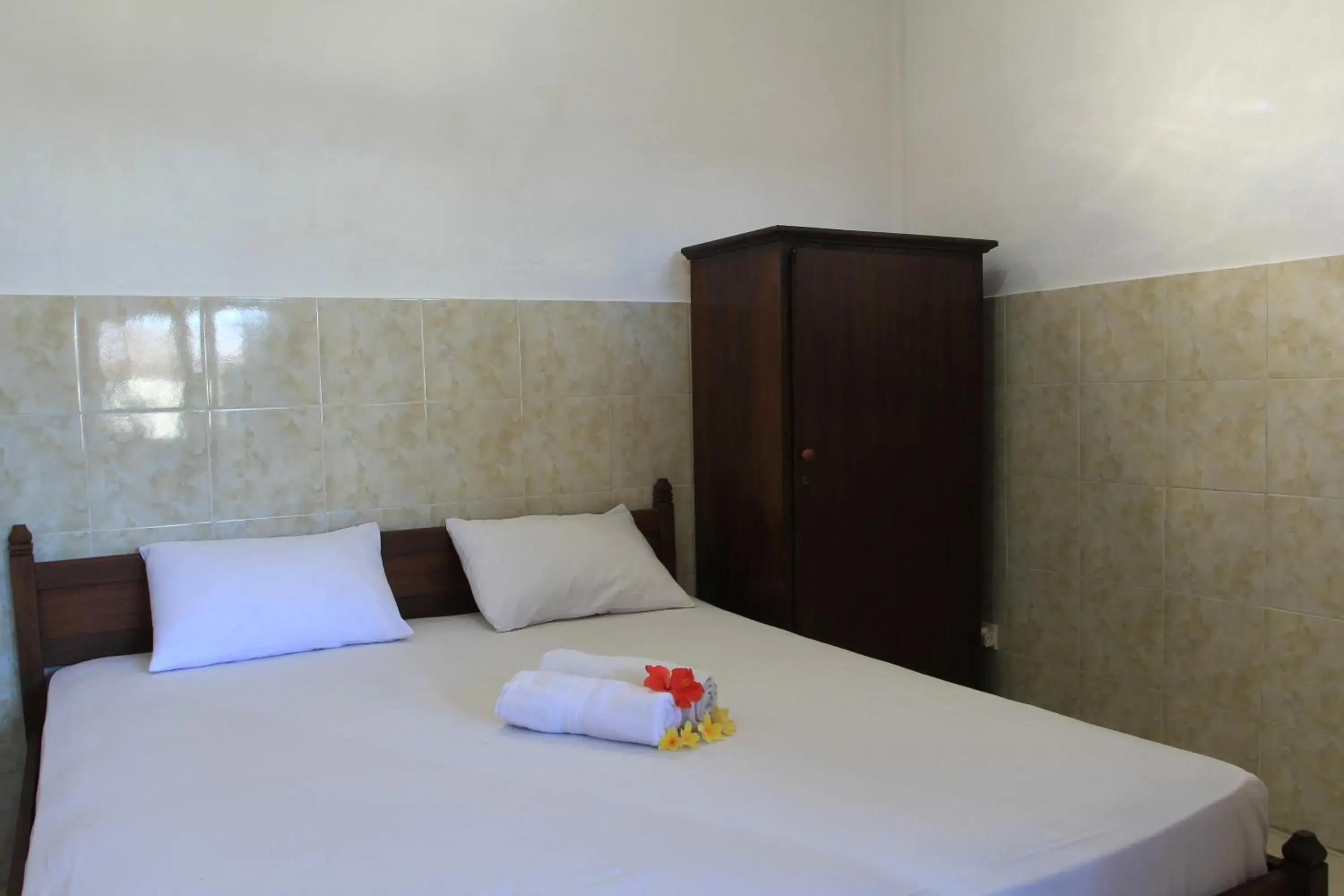 Standard Room with Fan in Cempaka 3 Losmen Standard Room with Fan in Cempaka 3 Losmen