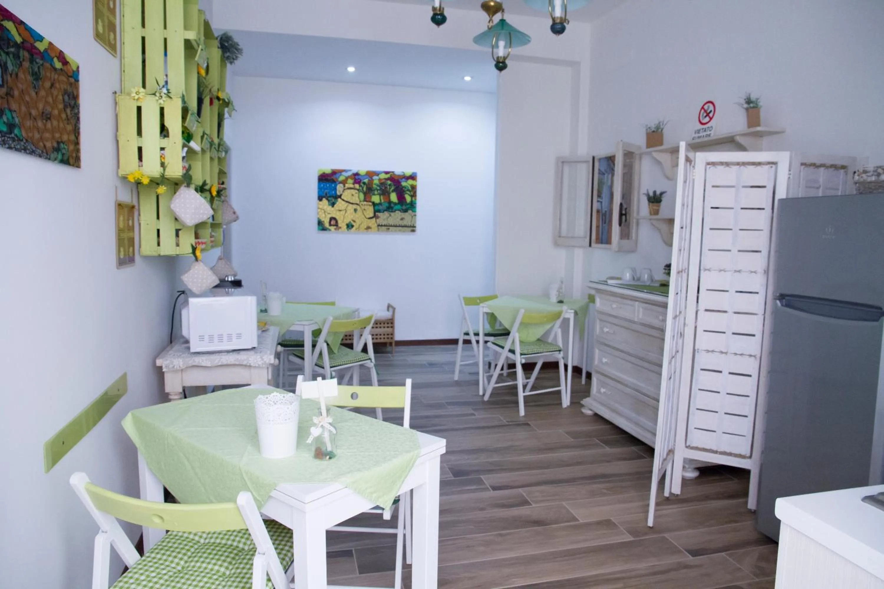 Communal kitchen in B&B Castello