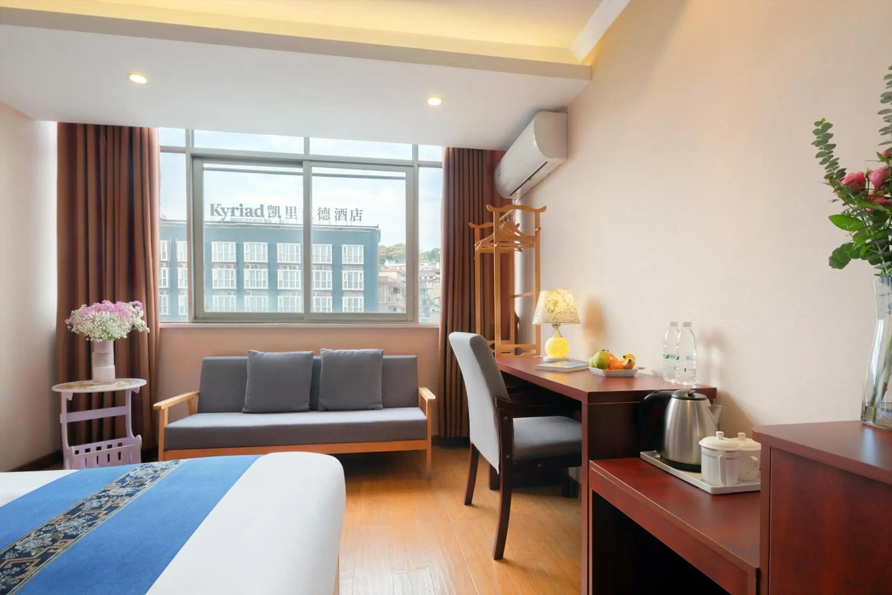Superior Queen Room in 东玉楼大酒店Zhangjiajie Dong Yu Lou Hotel Superior Queen Room in 东玉楼大酒店Zhangjiajie Dong Yu Lou Hotel