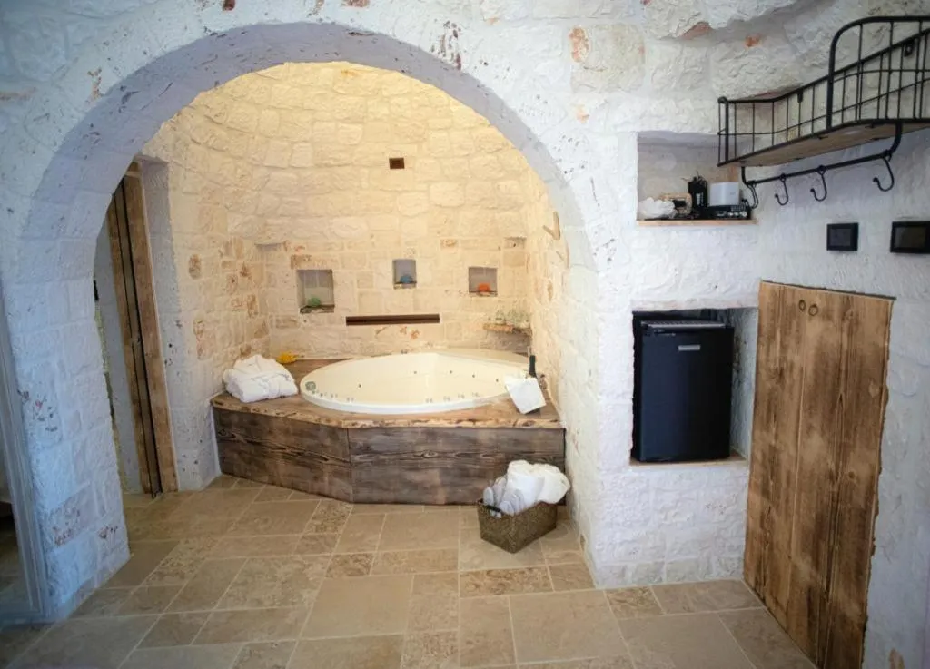 Hot Tub, Bed in La Terrazza Sulla Rupe Relais