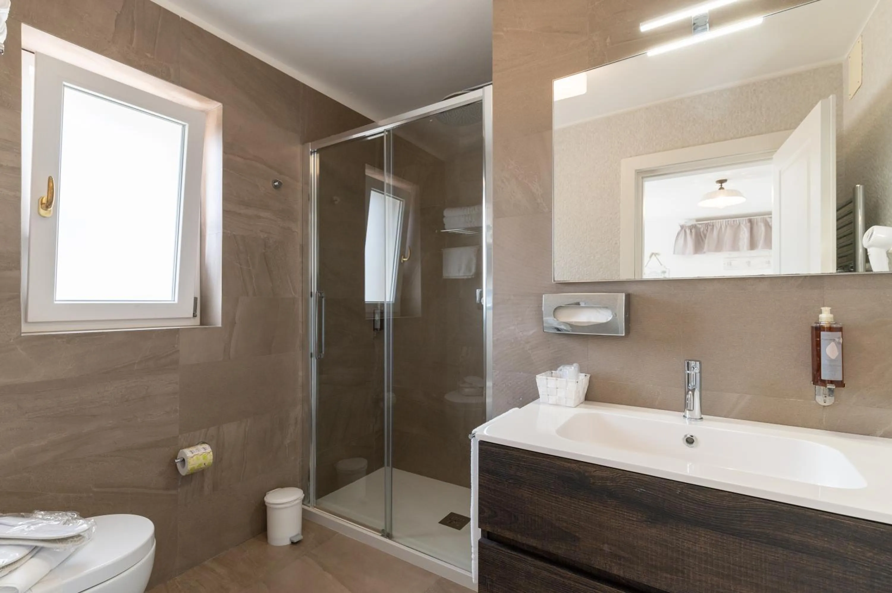 Shower in La Terrazza Sulla Rupe Relais