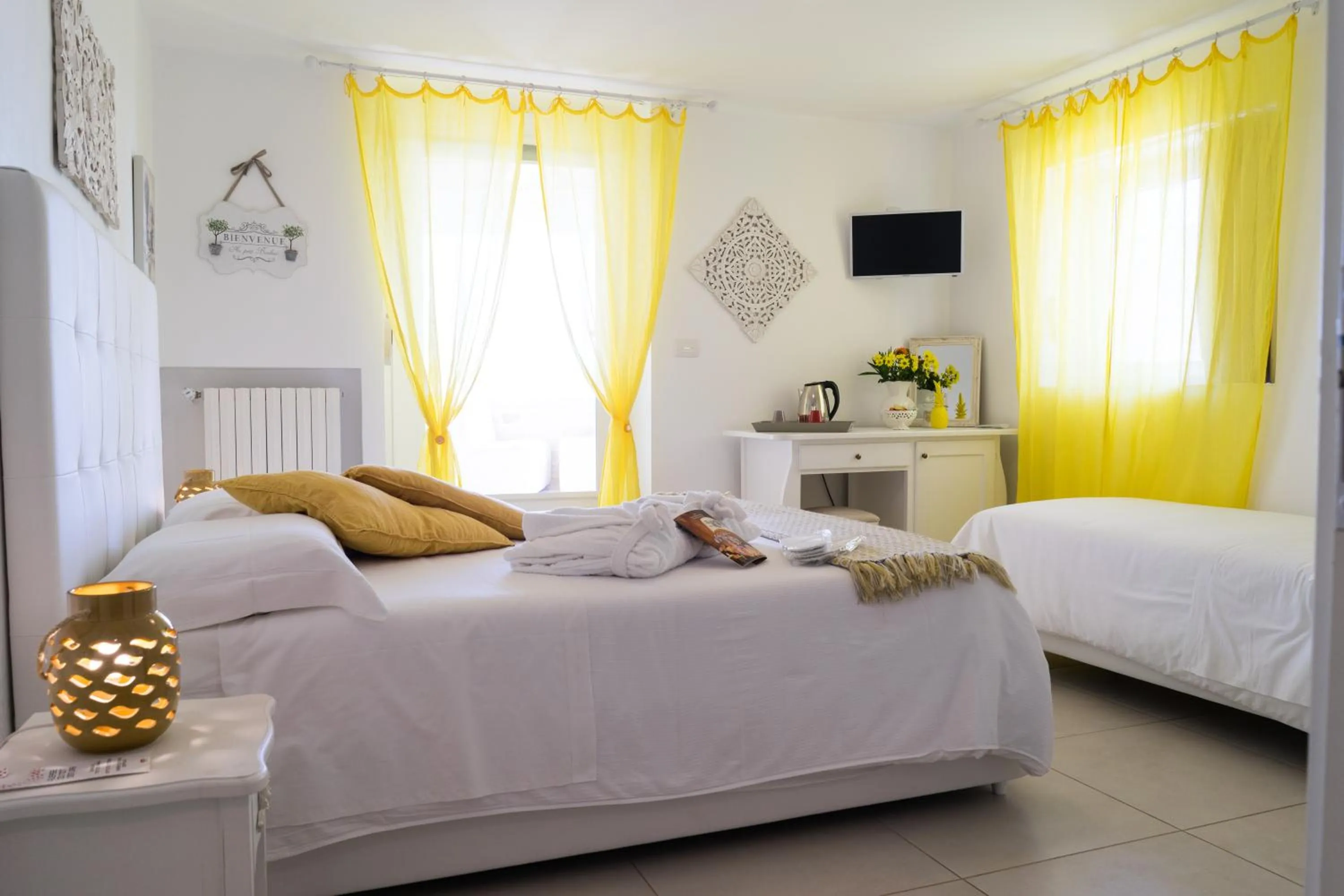 Bed in La Terrazza Sulla Rupe Relais