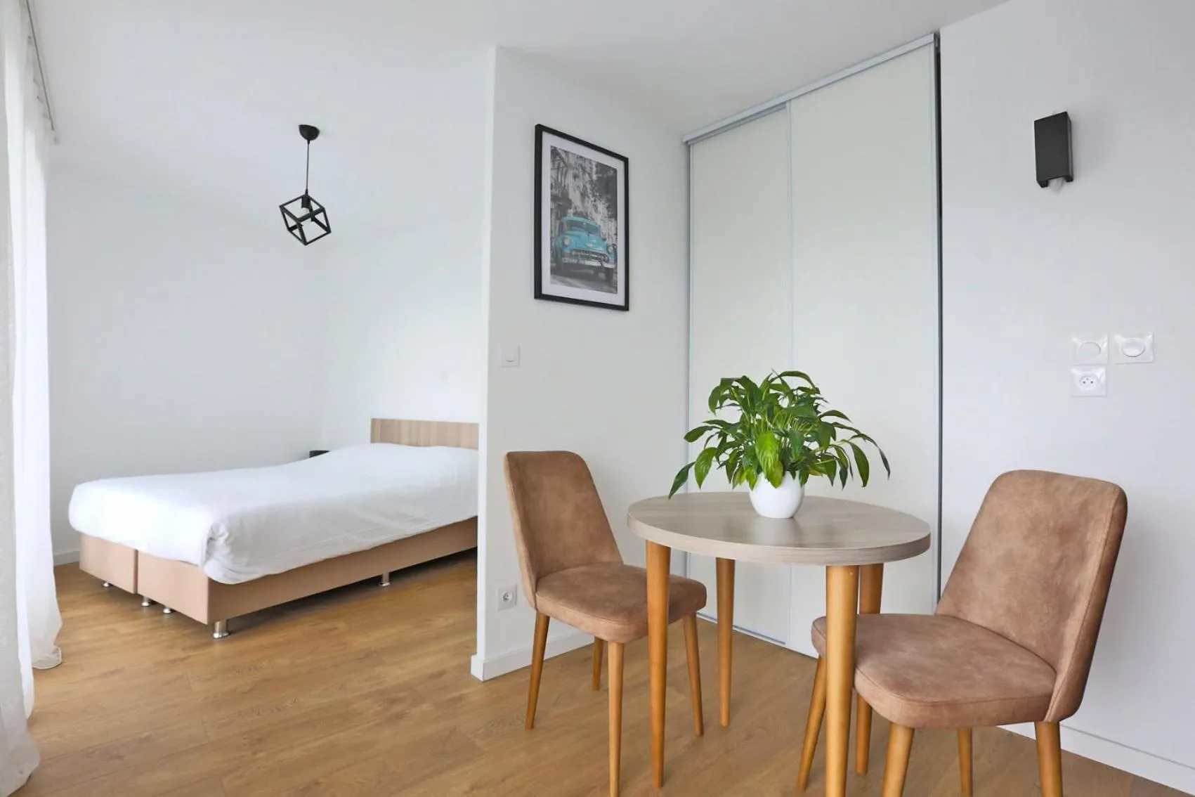 Bed in KOSY Appart'Hôtels - La Maison Des Chercheurs