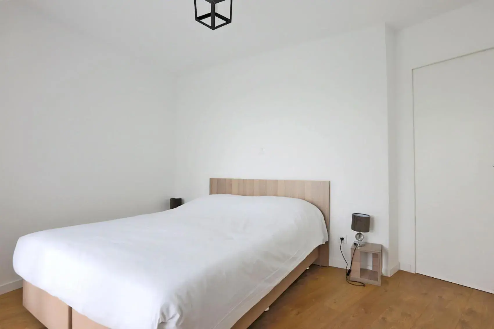 Triple Room in KOSY Appart'Hôtels - La Maison Des Chercheurs Triple Room in KOSY Appart'Hôtels - La Maison Des Chercheurs