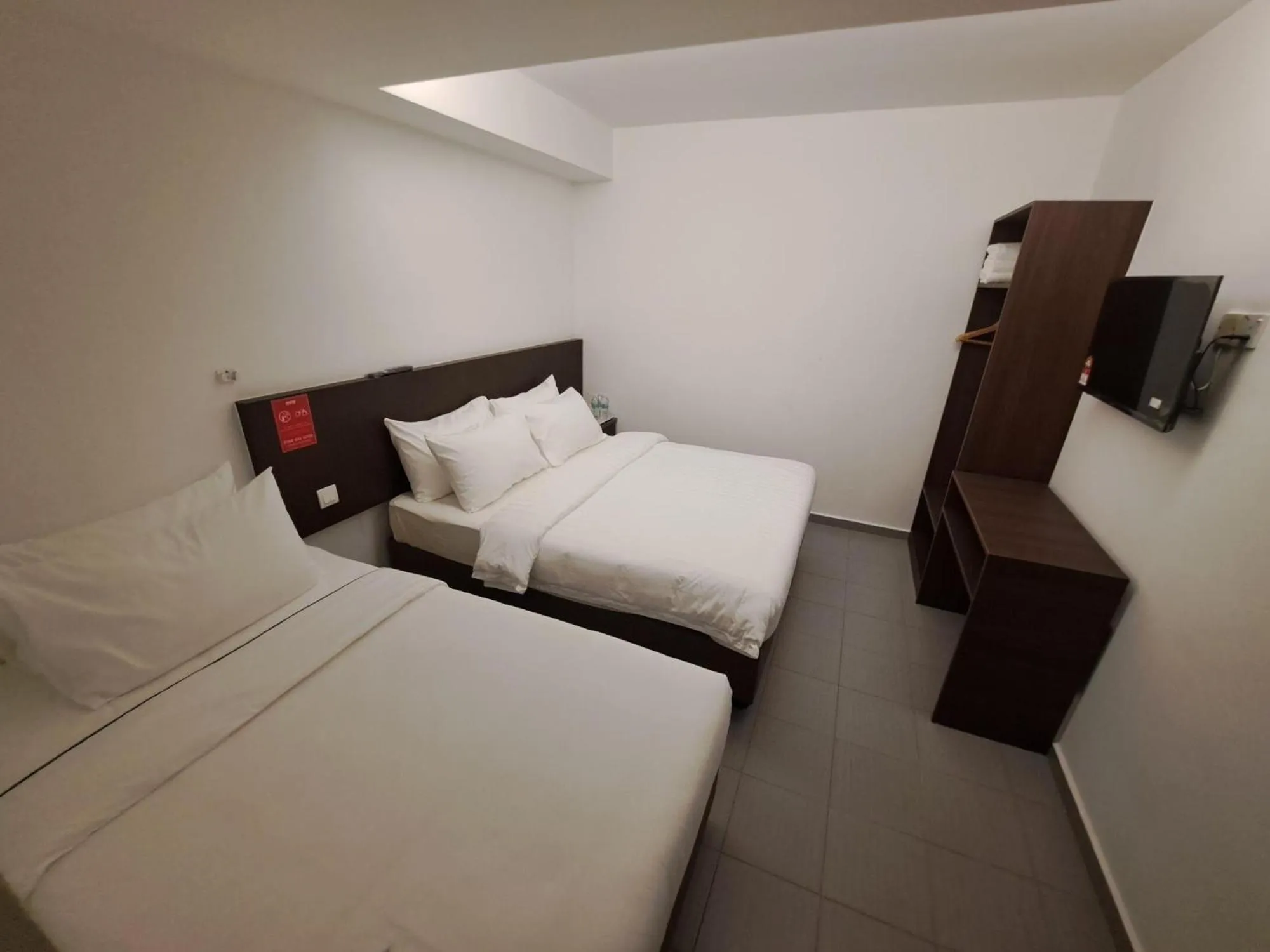 Bedroom, Bed in Hotel Al Abraar