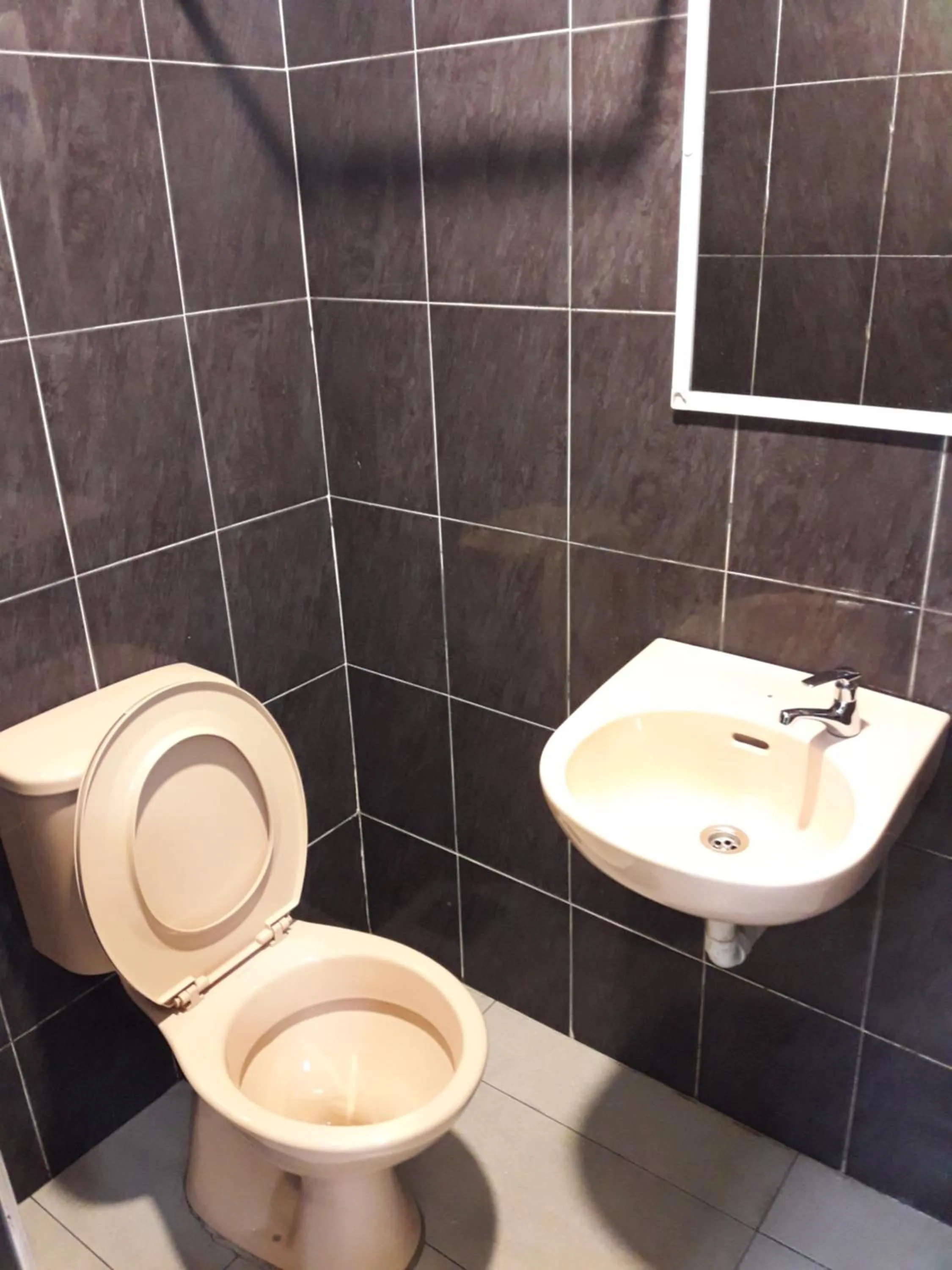 Bathroom in Hotel Al Abraar