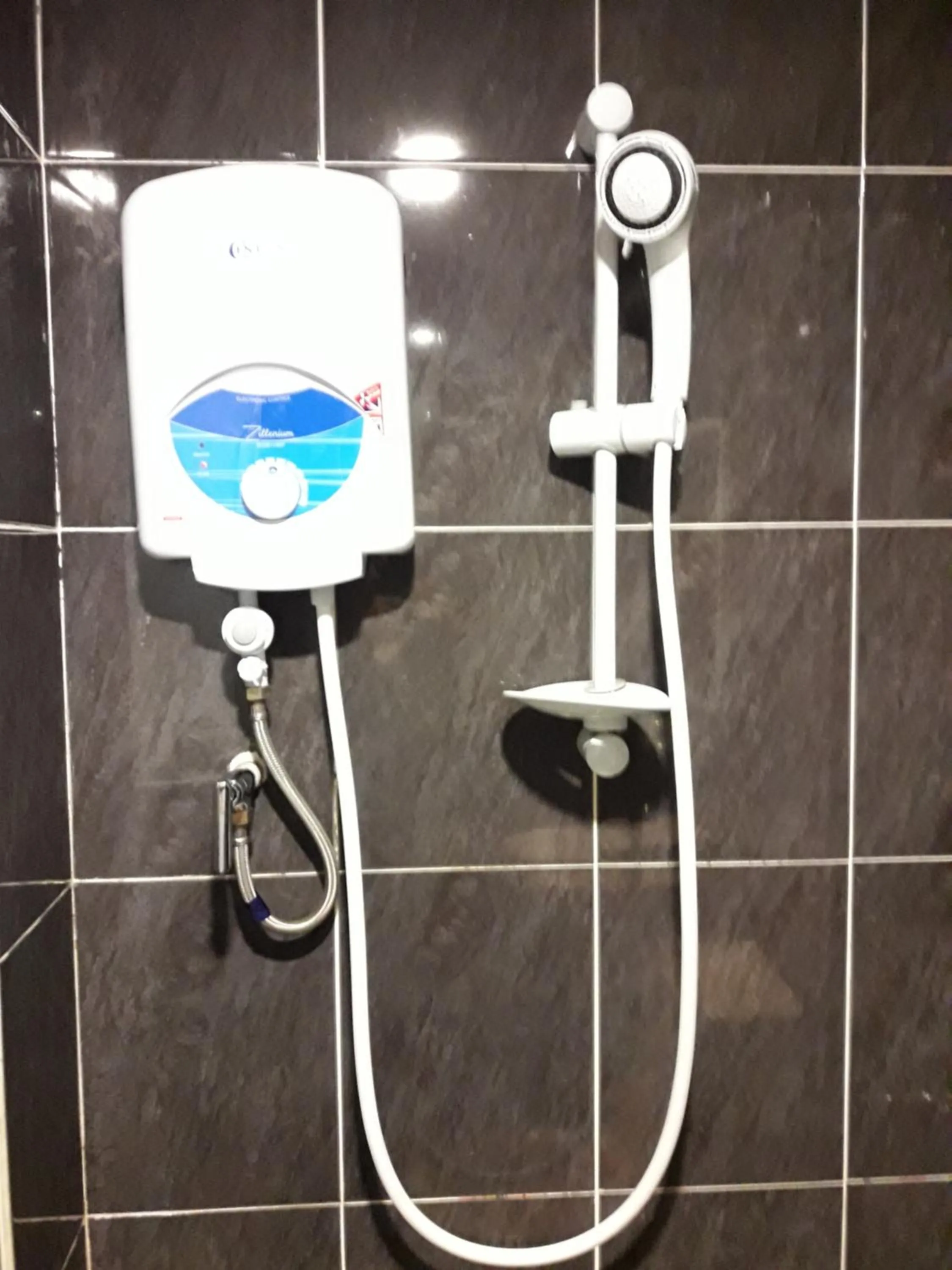 Bathroom in Hotel Al Abraar