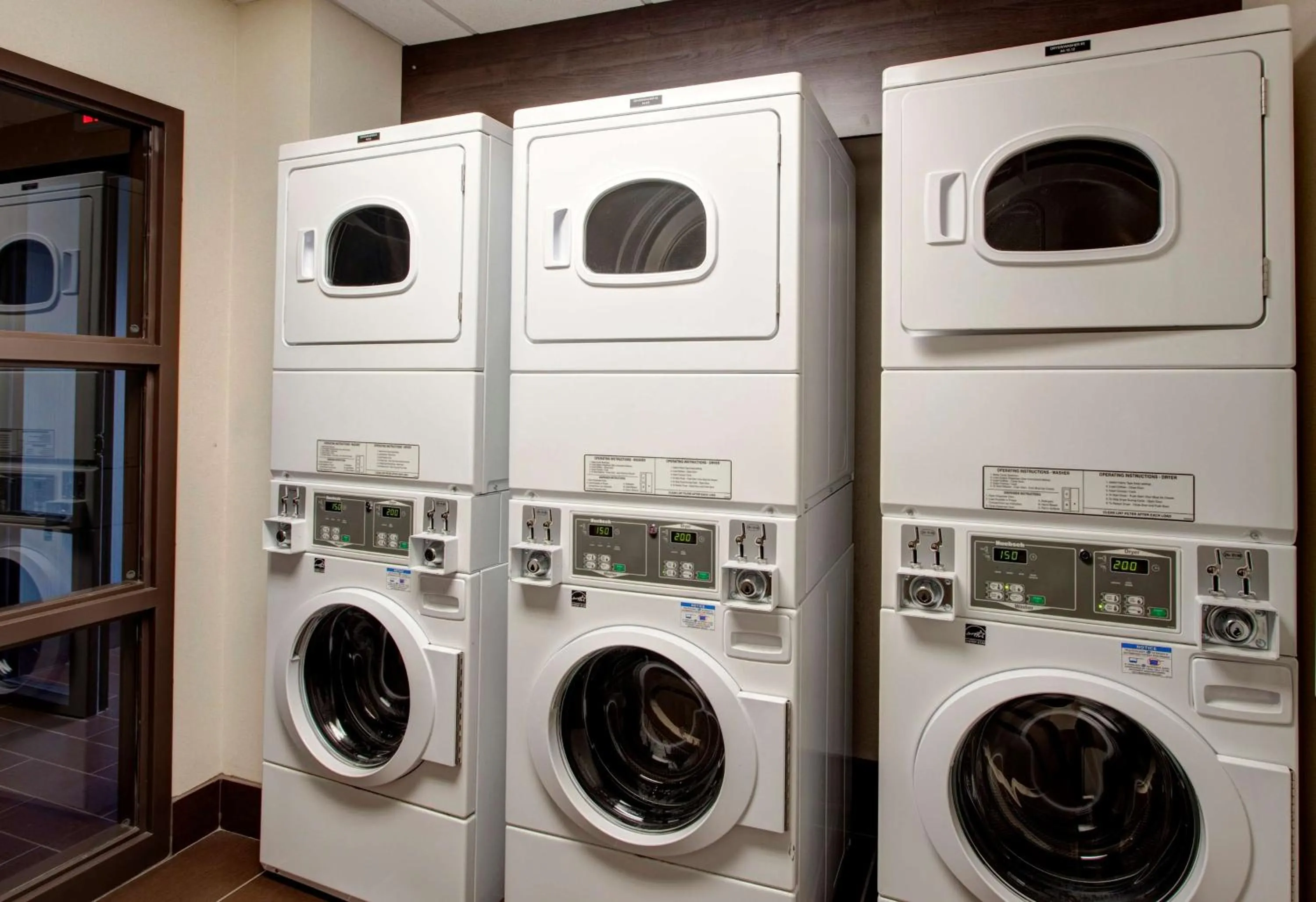 Property building in Hampton Inn & Suites by Hilton Dartmouth - Halifax