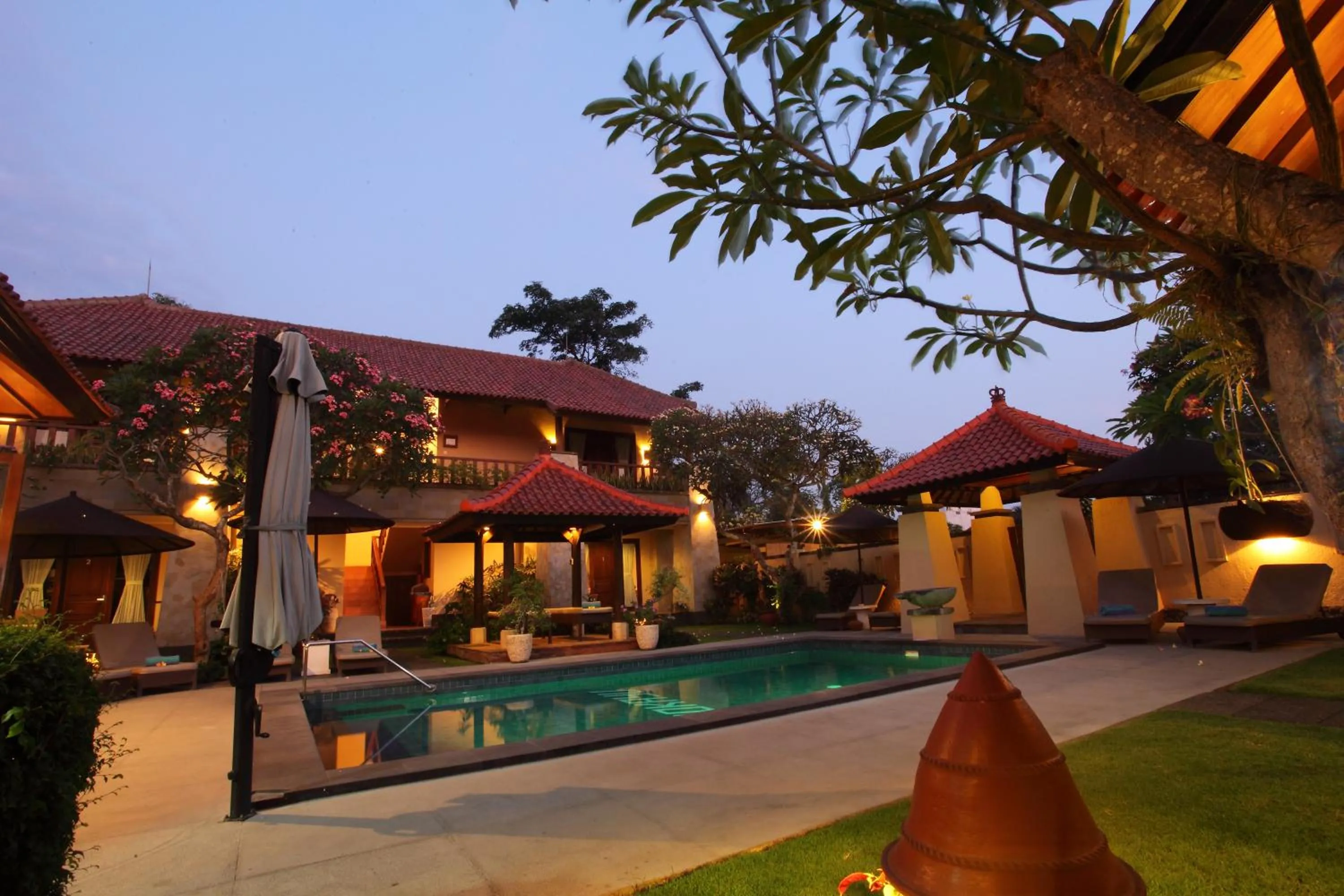 Swimming pool in Pondok Ayu